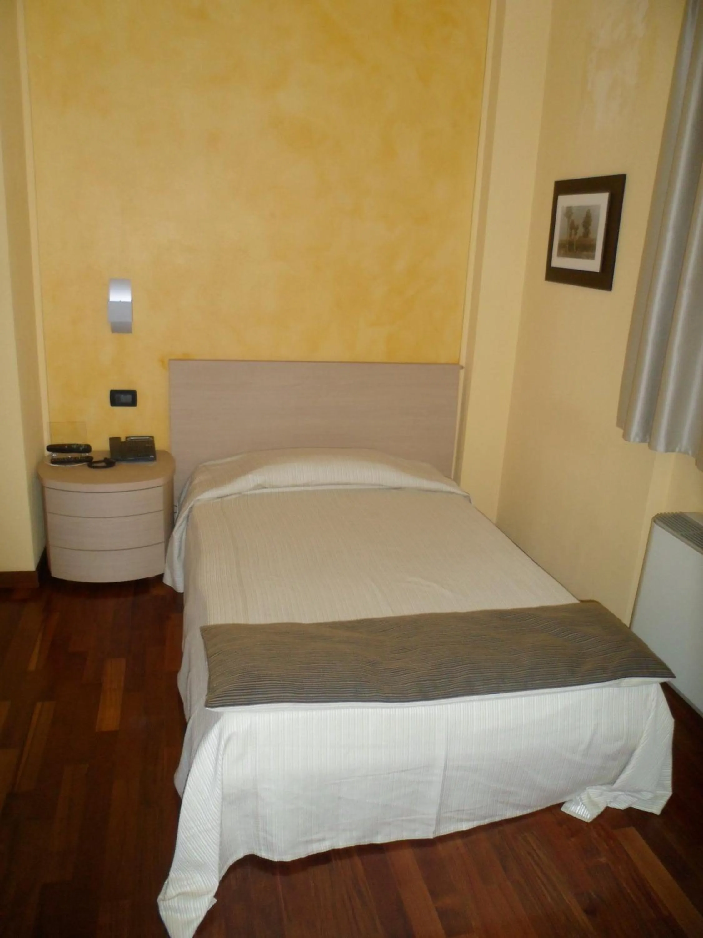 Bedroom, Bed in Hotel Fontana Santa