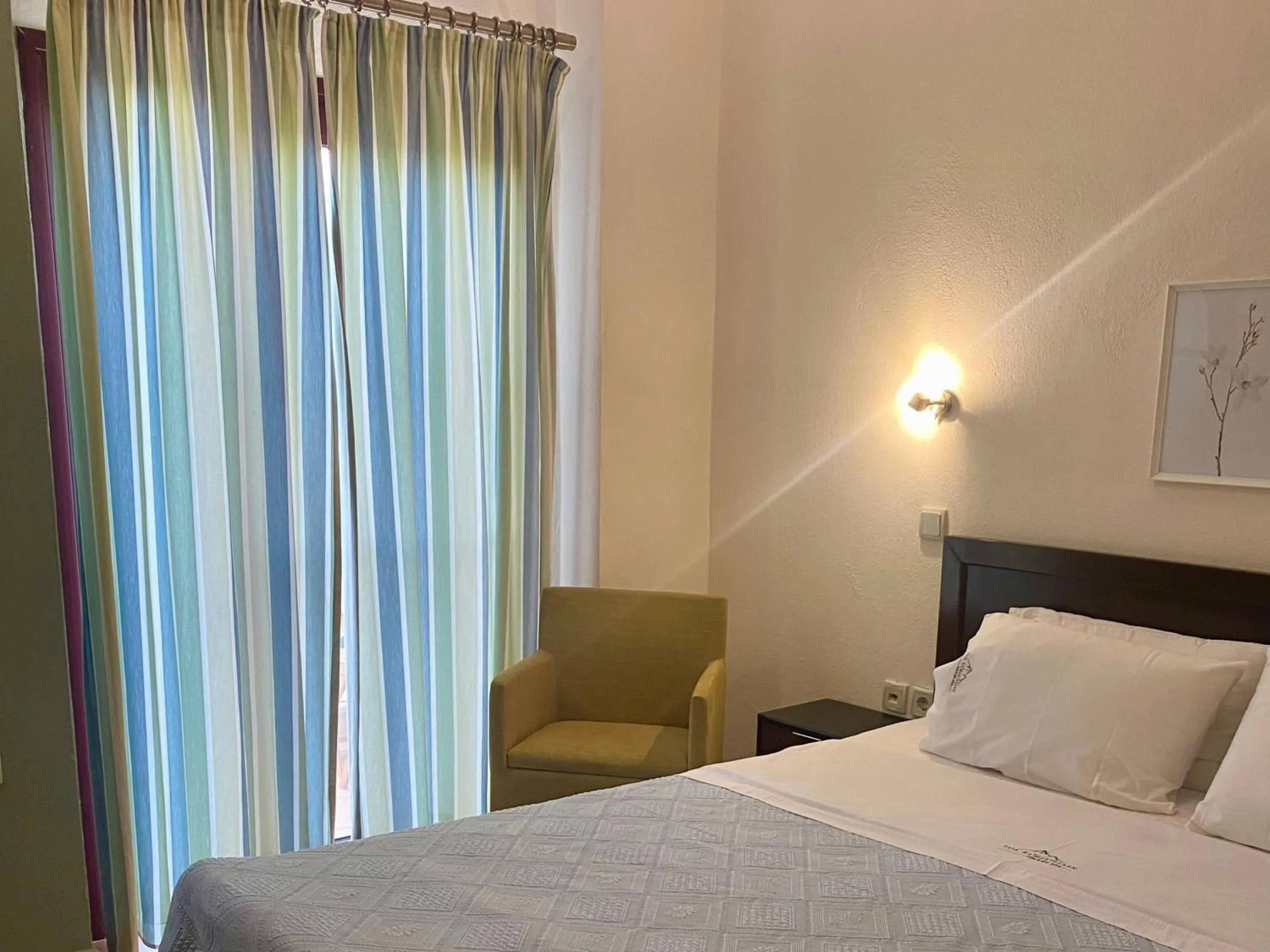 Bed in Gea Kaimaktsalan Hotel & Spa