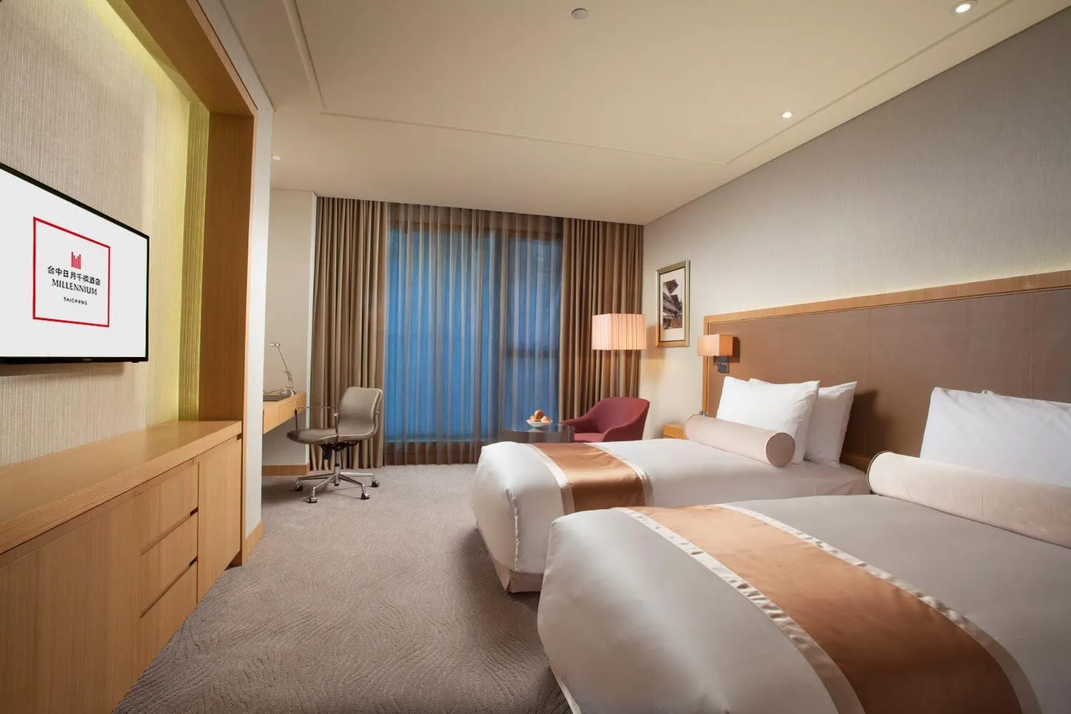 Photo of the whole room, Bed in Millennium Hotel Taichung