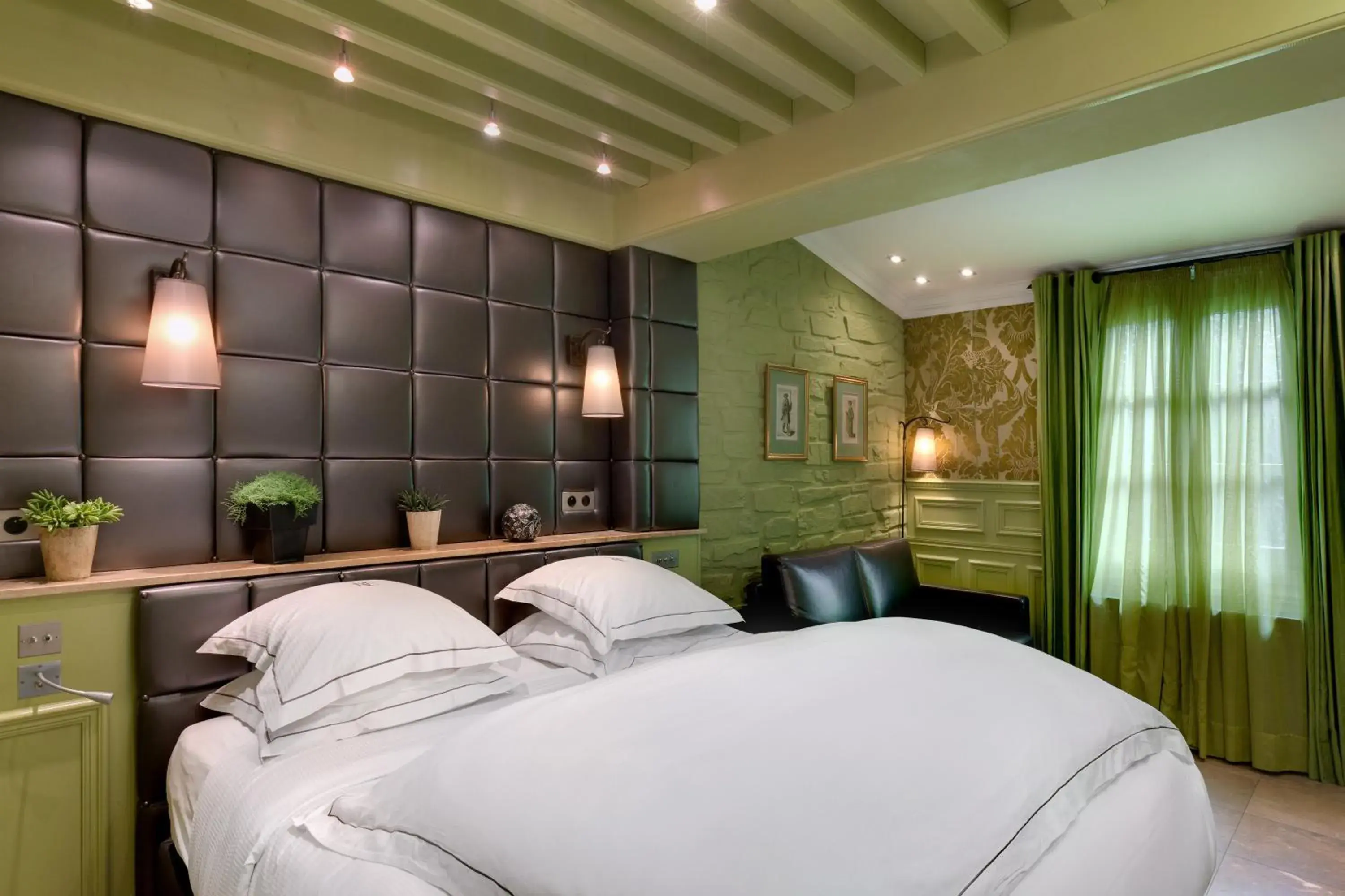 Superior Triple Room in Hôtel du Château & Spa - Teritoria Superior Triple Room in Hôtel du Château & Spa - Teritoria