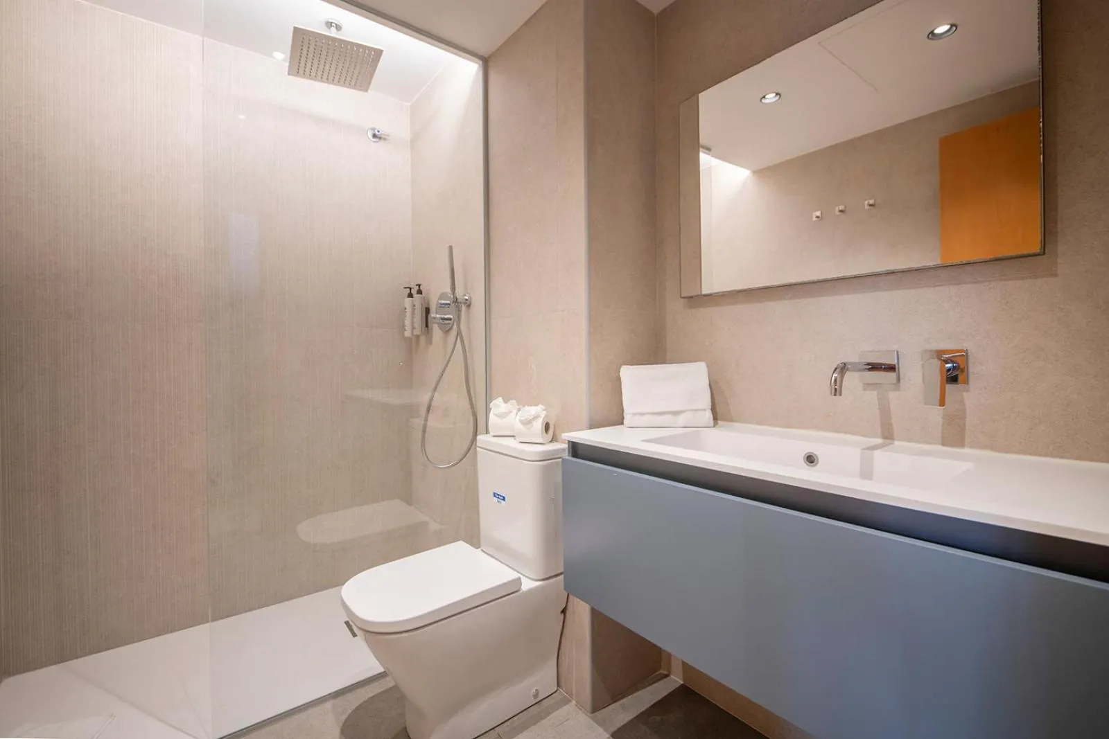 Toilet in Aparthotel Marsol