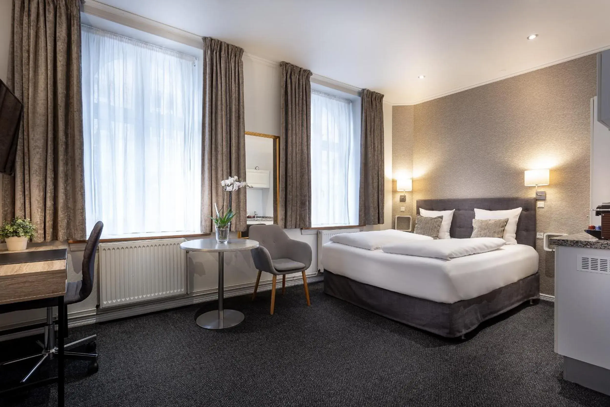 Standard Double Room in Hotel Tiffany Standard Double Room in Hotel Tiffany