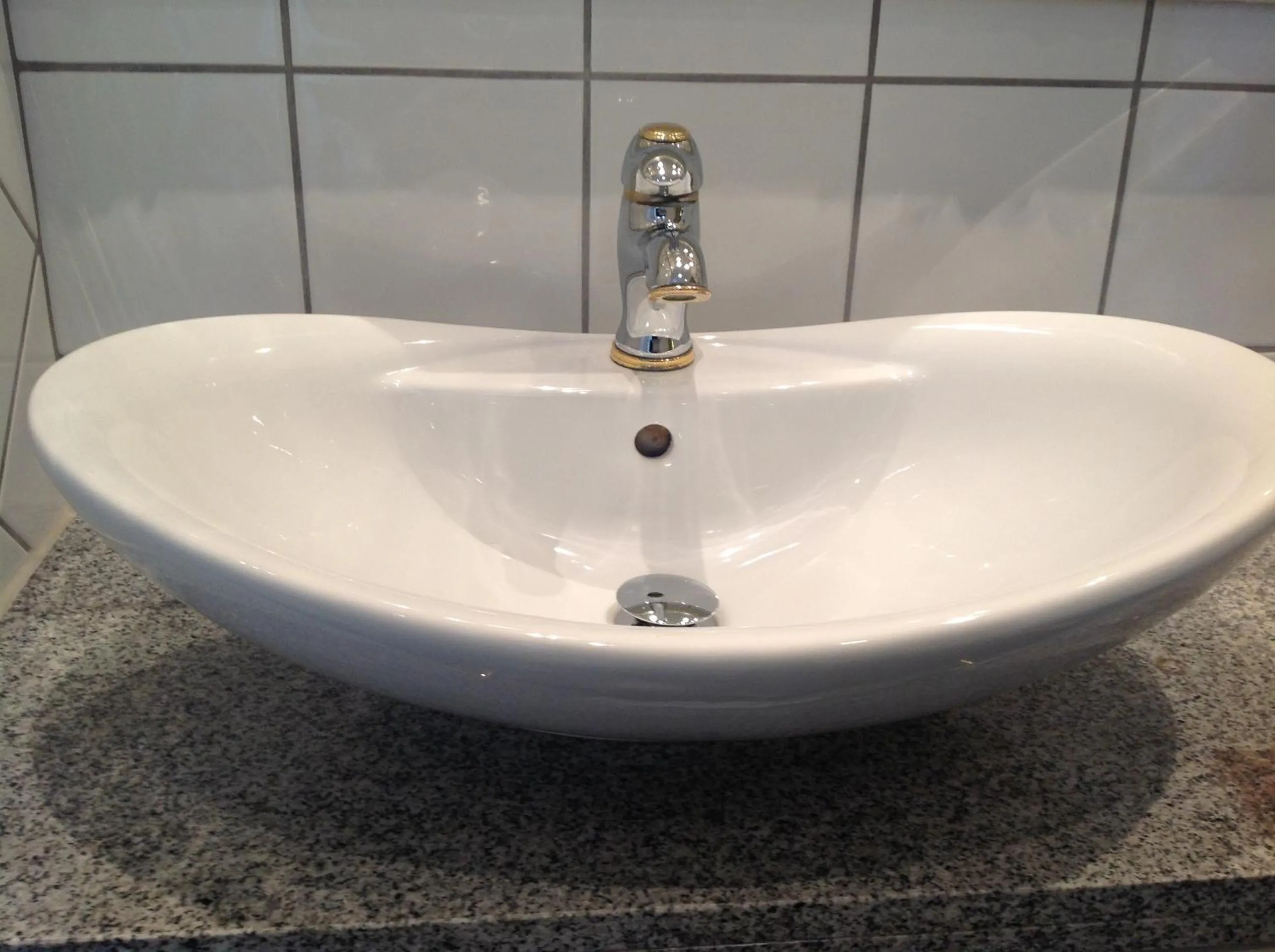 Toilet in Hotel Tiffany