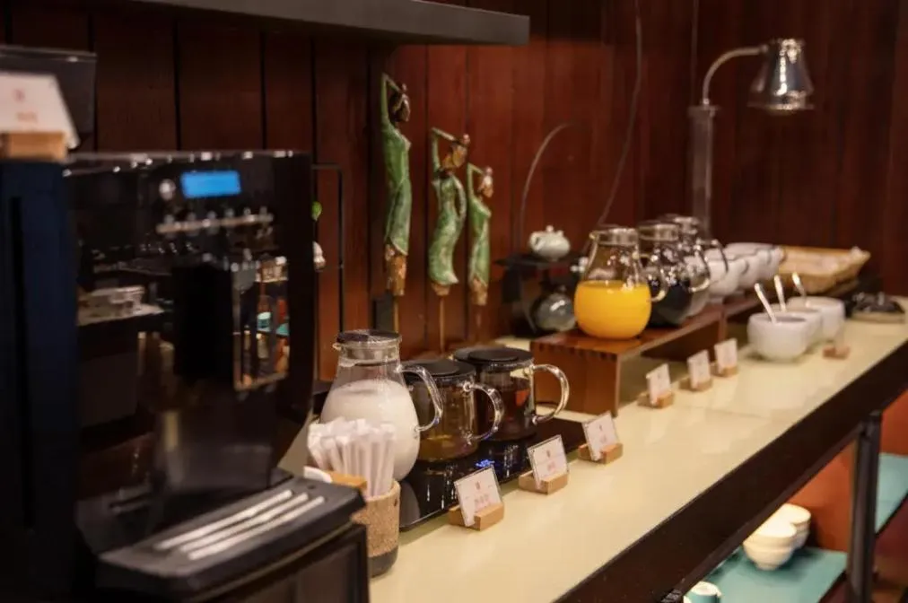 Food in SSAW Boutique Hotel Hangzhou Xiaoshan Yinlong Hangfachang Subway