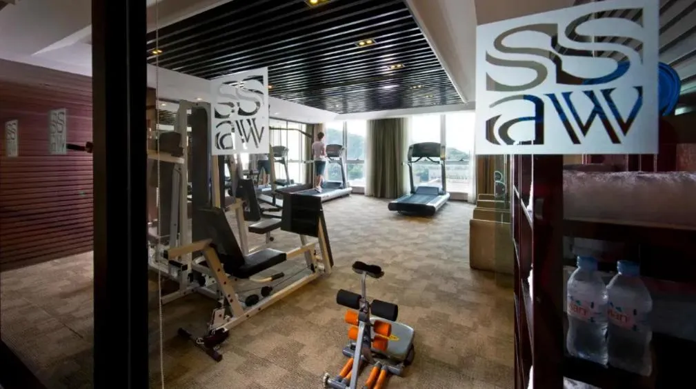 Fitness centre/facilities in SSAW Boutique Hotel Hangzhou Xiaoshan Yinlong Hangfachang Subway