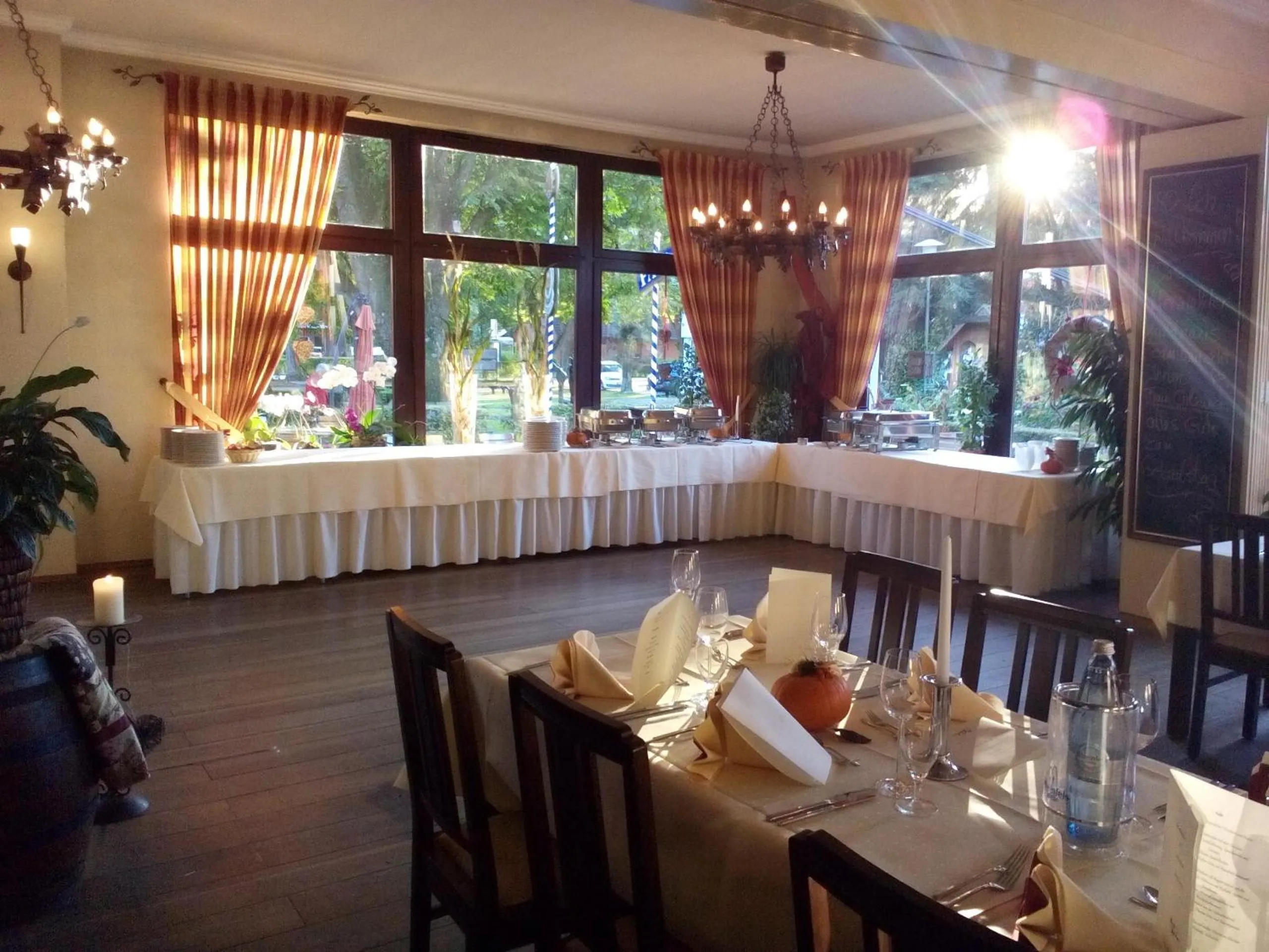 Restaurant/places to eat in Nierswalder Landhaus