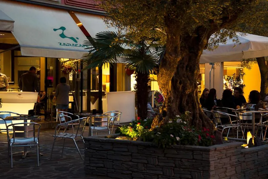 Lounge or bar in Zara Rooms & Suites