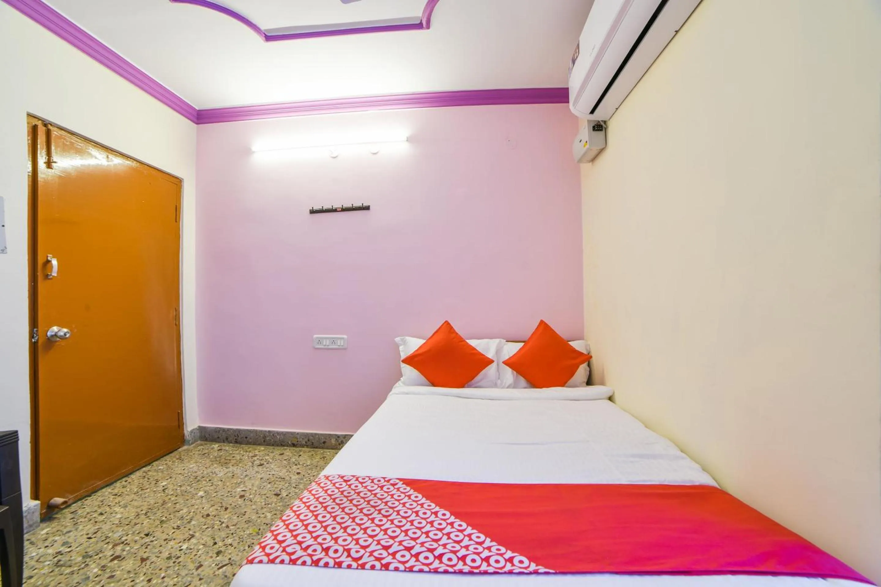 Bedroom in Hotel O Radika Residency