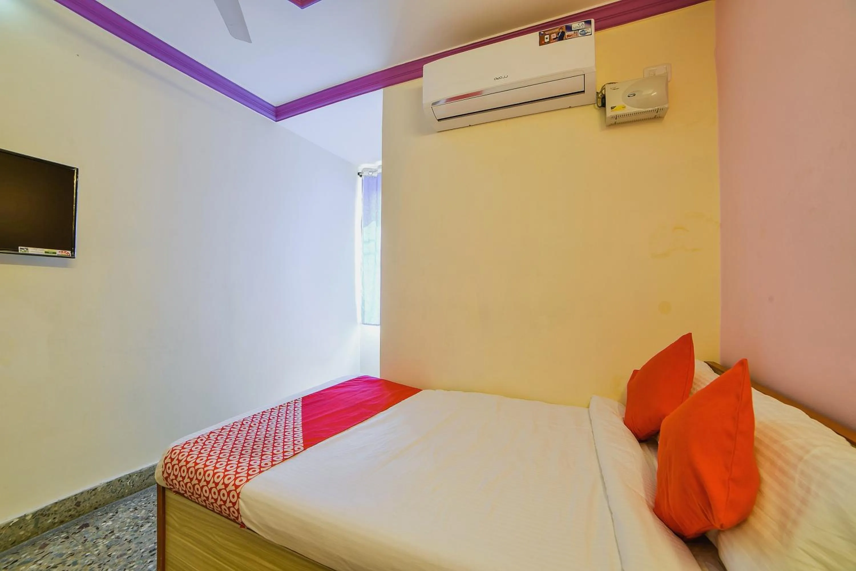 Bedroom in Hotel O Radika Residency