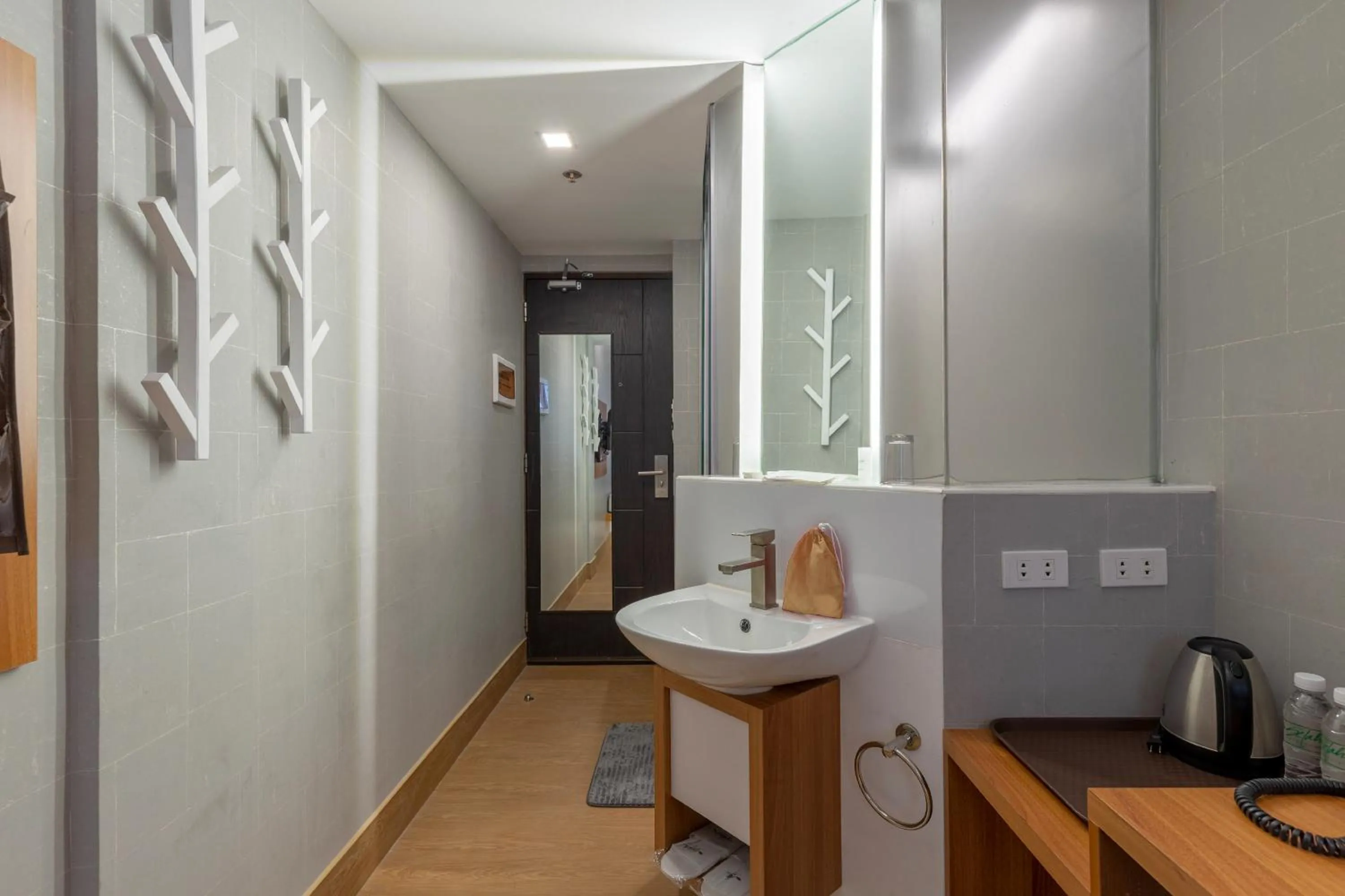 Coffee/tea facilities in Selah Pods Hotel Manila