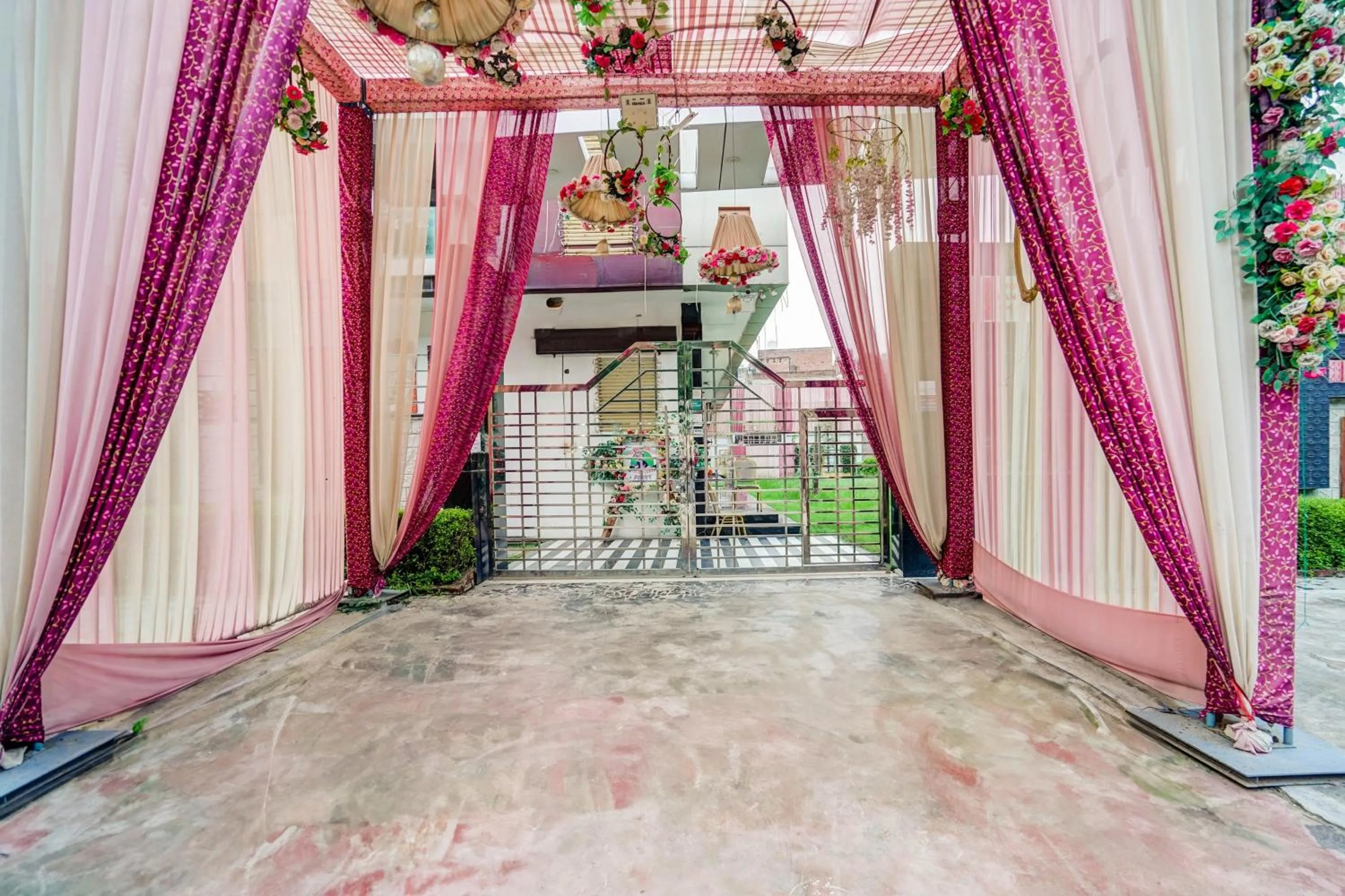 Facade/entrance in Townhouse Keshavpuram