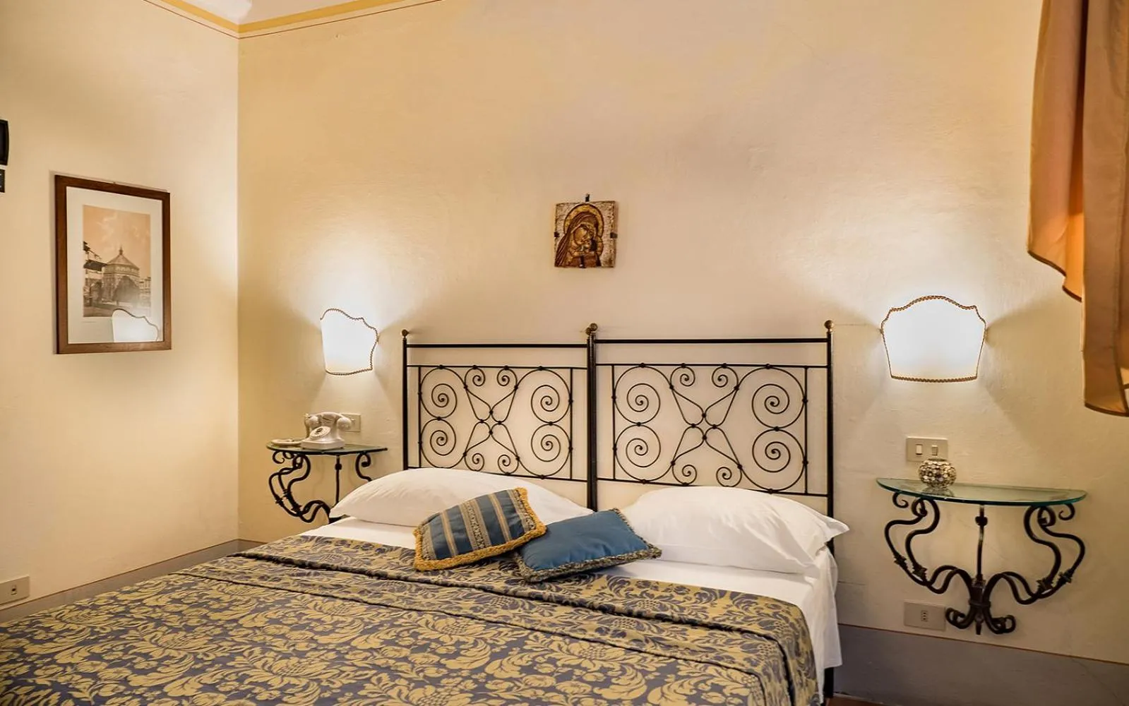 Bed in B&B Piccolo Hotel