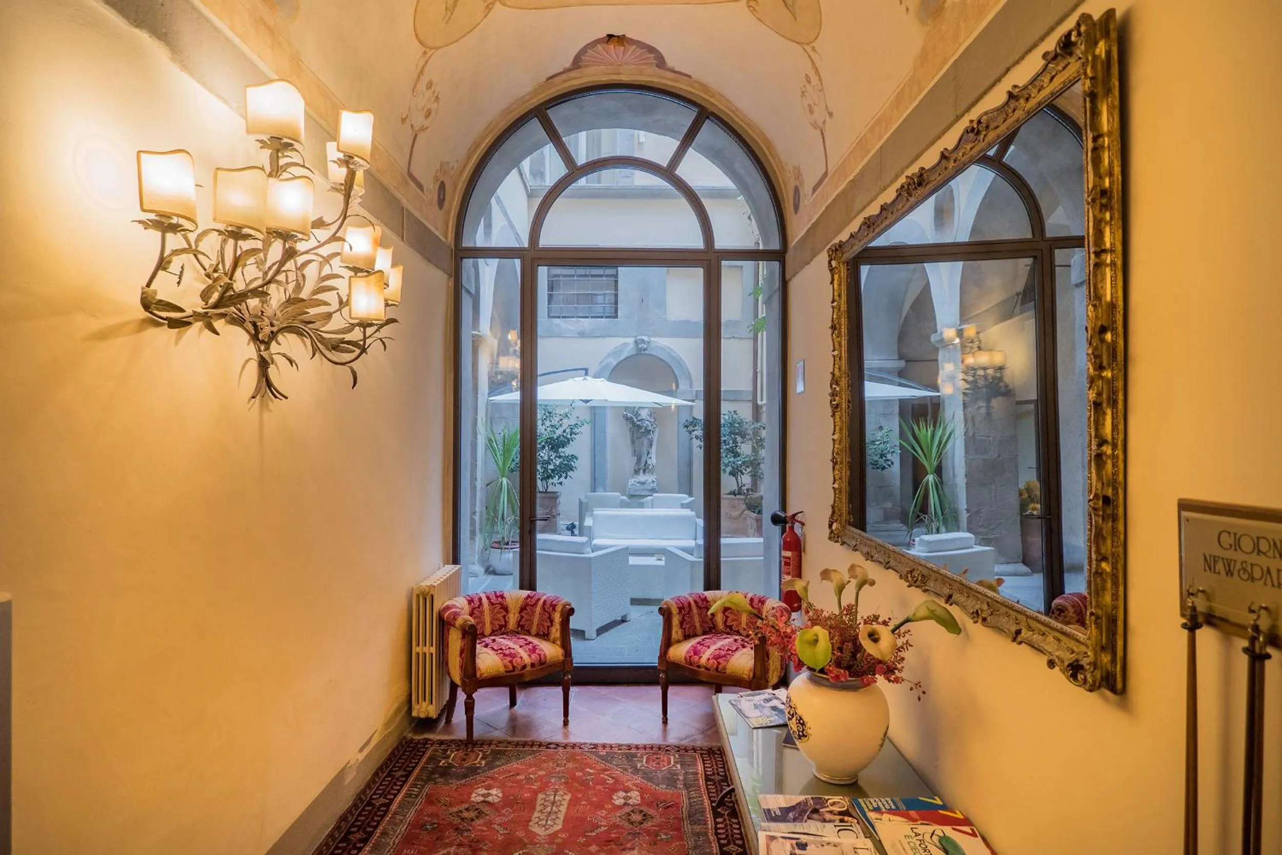 Lobby or reception in B&B Piccolo Hotel