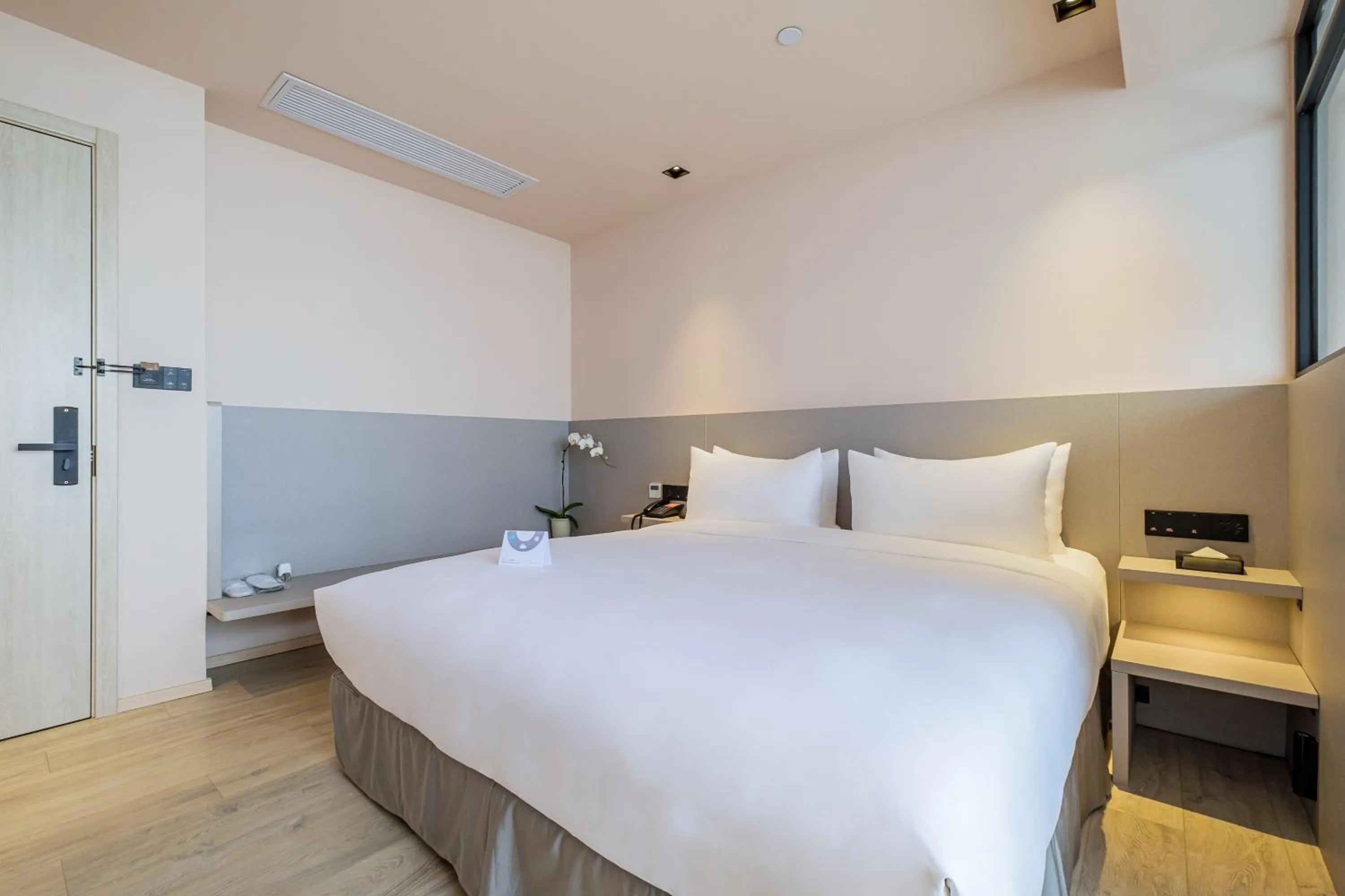 Bed in PACE HOTEL Suzhou Guanqian Branch