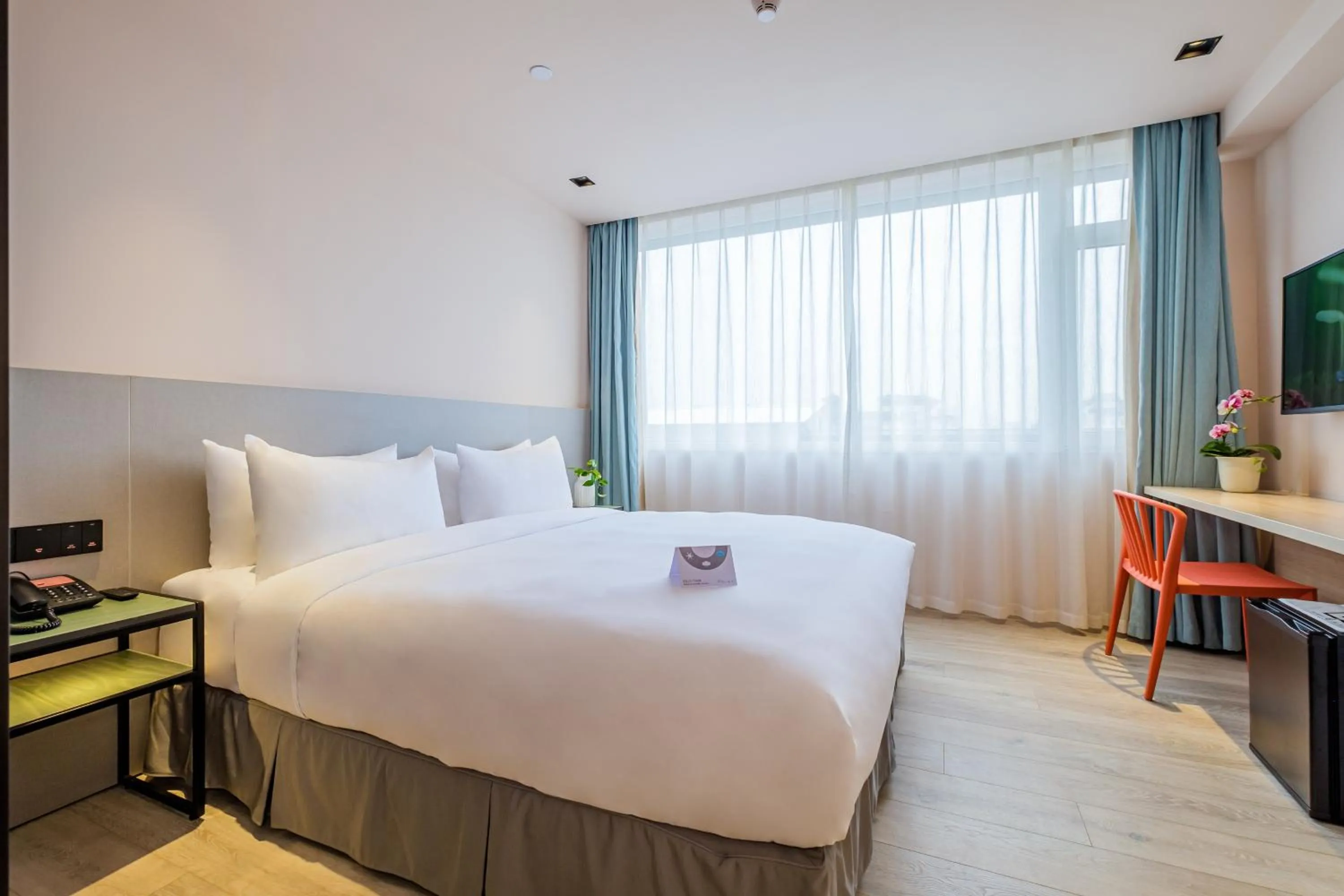 Bed in PACE HOTEL Suzhou Guanqian Branch