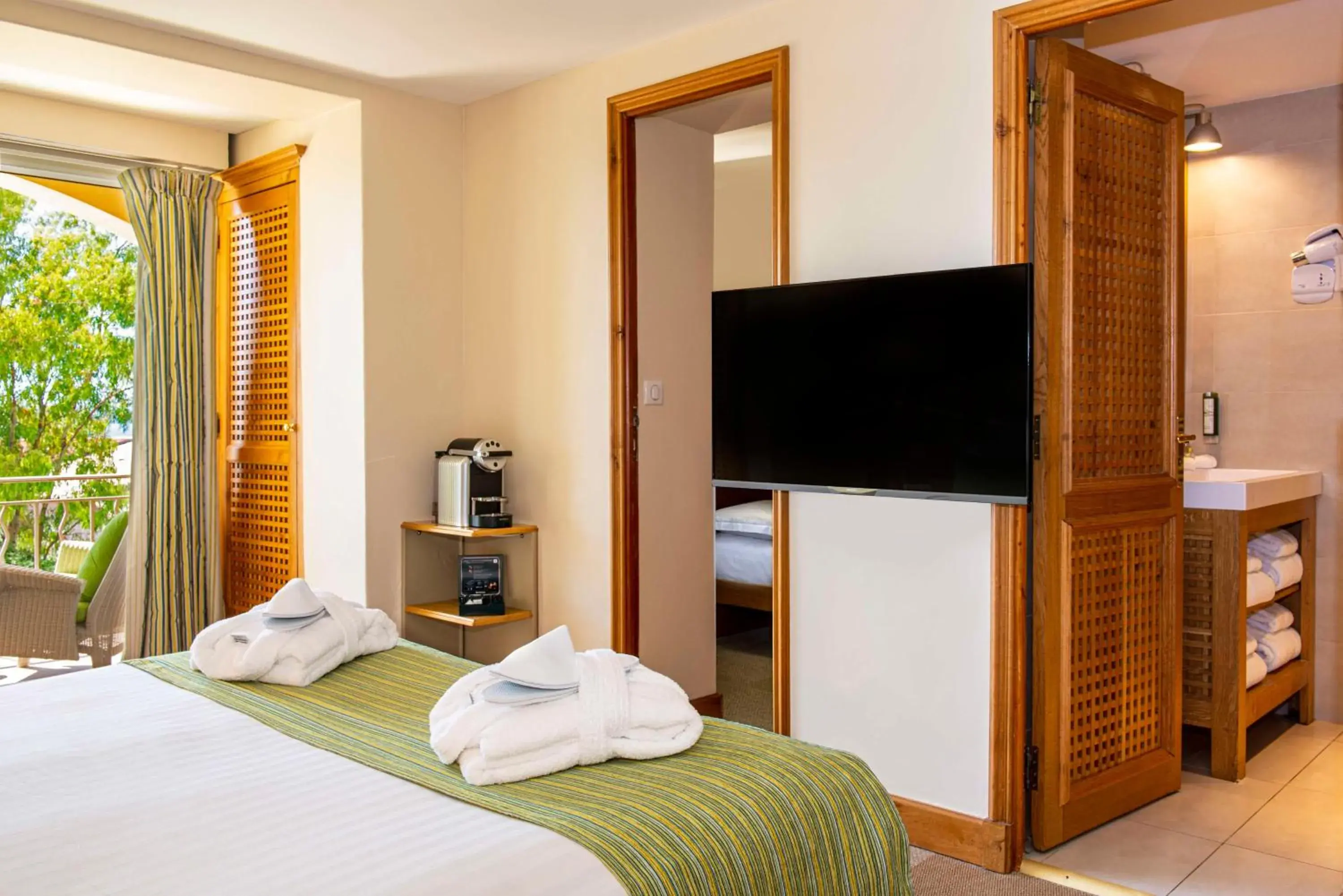 Family Room with Terrace and Sea View - Non-Smoking in Best Western Premier Montfleuri Family Room with Terrace and Sea View - Non-Smoking in Best Western Premier Montfleuri