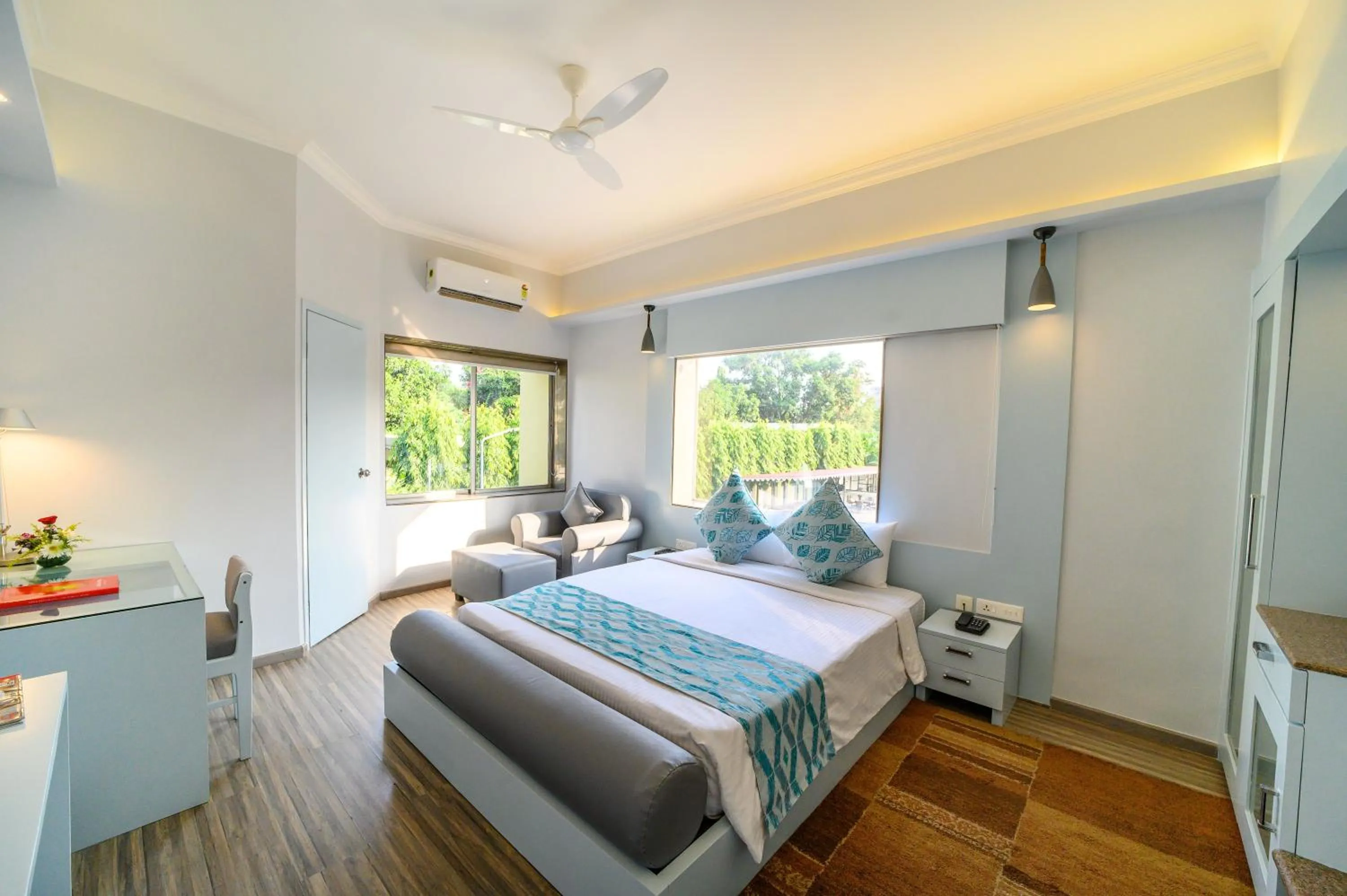 Bedroom, Bed in Sinclairs Siliguri