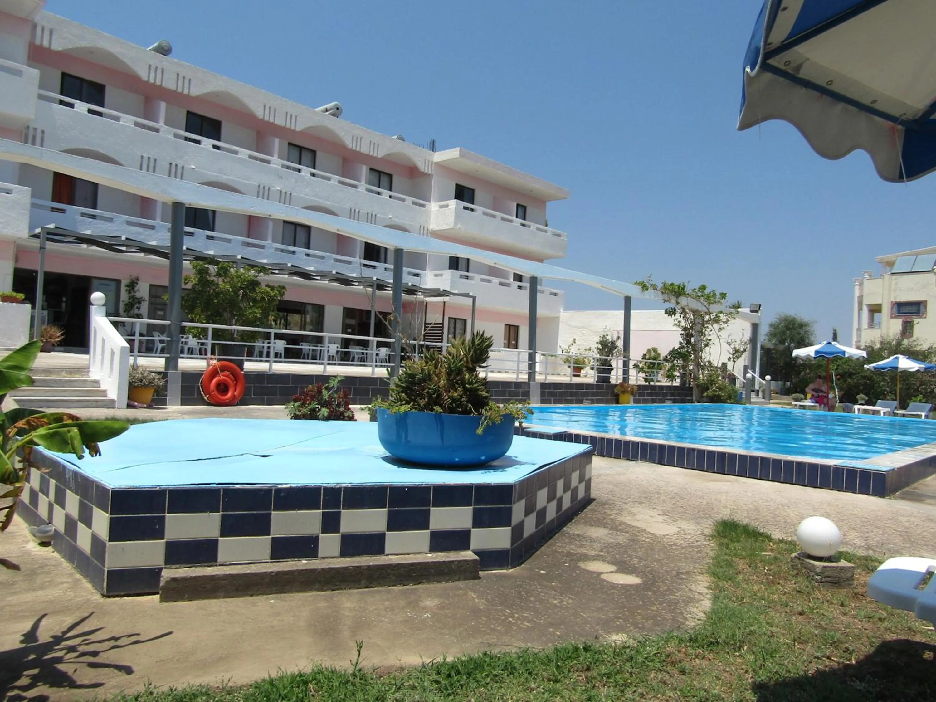 Property building in Oleander Studios