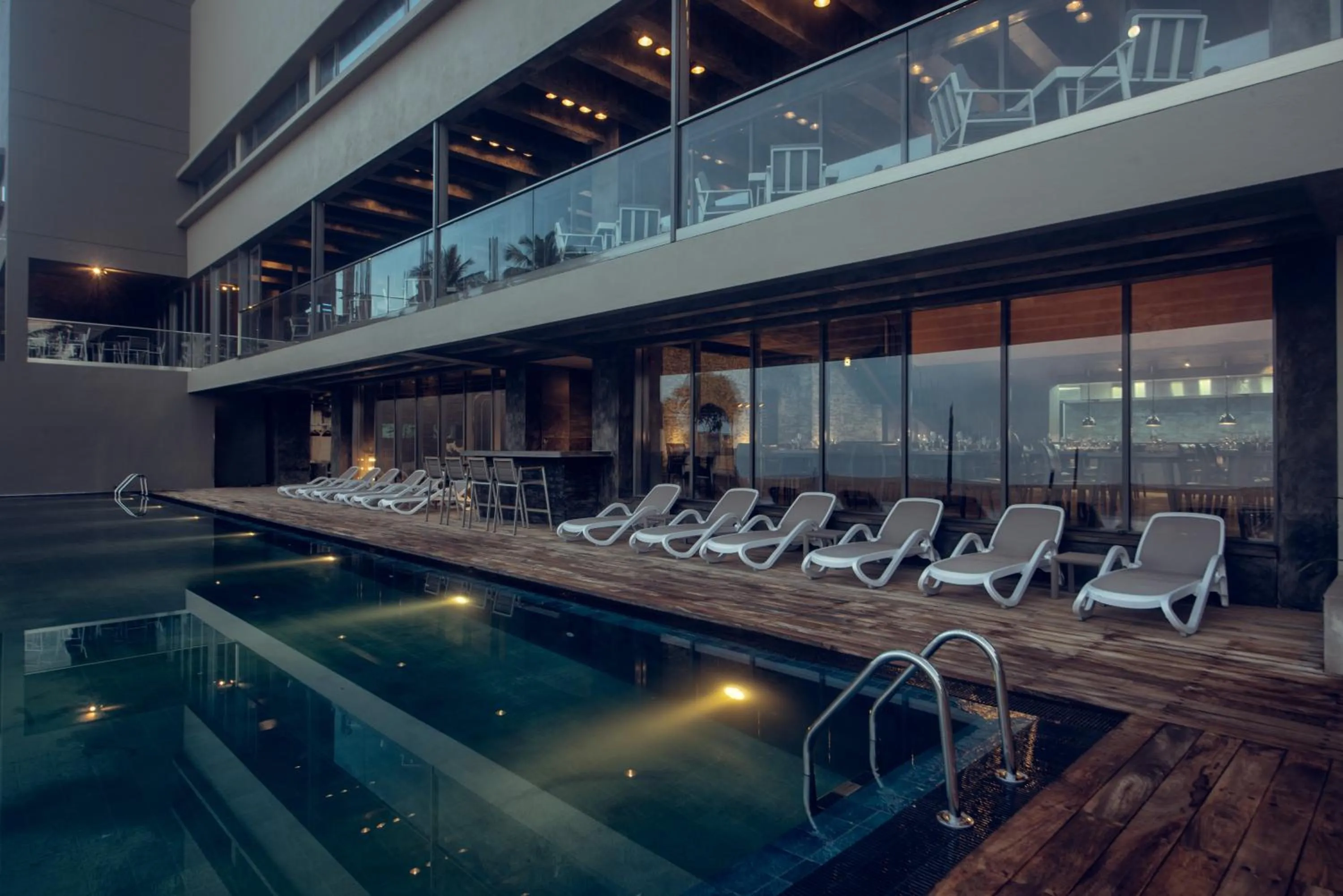 Swimming pool in Pledge Scape