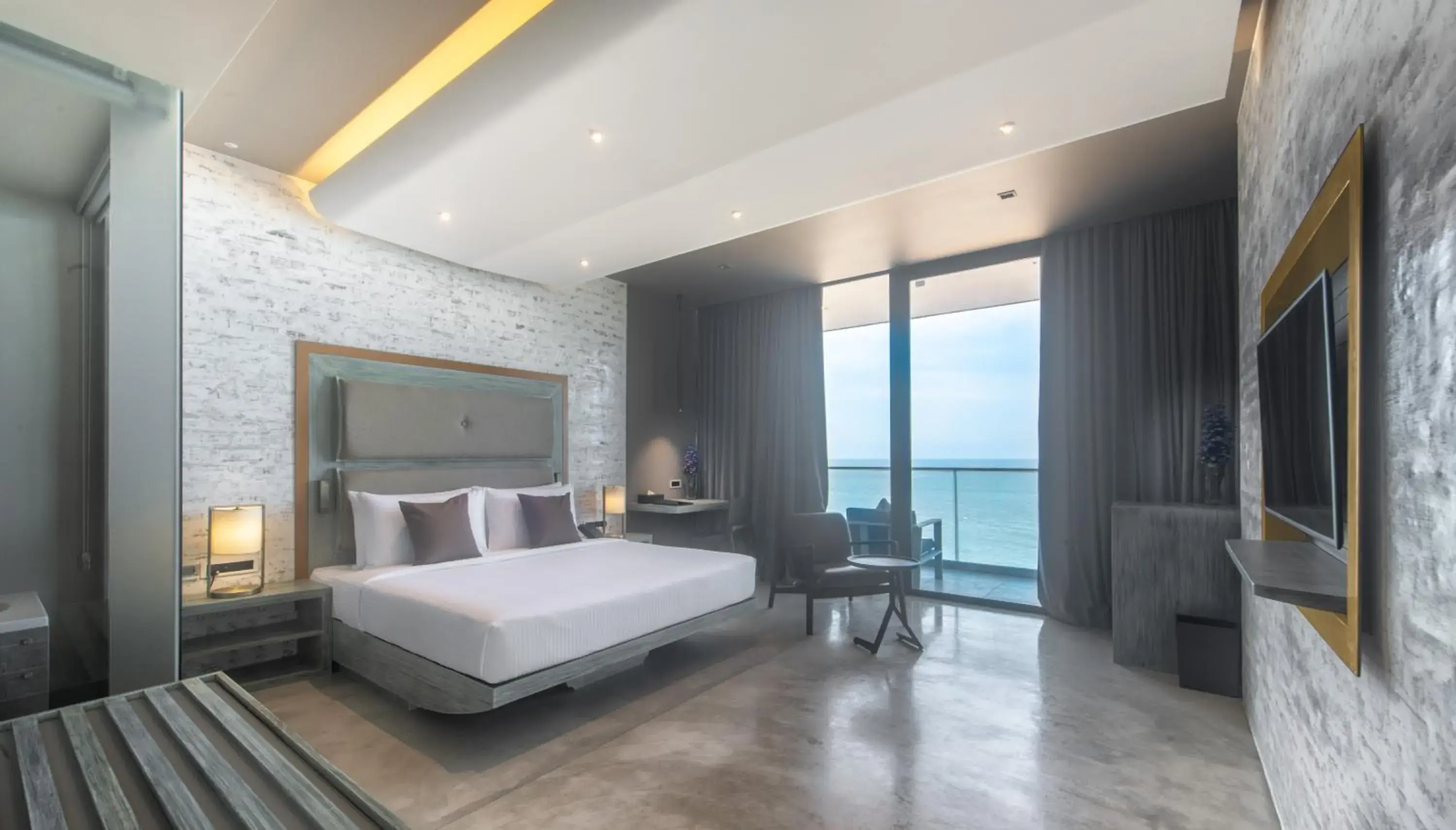 Deluxe Double or Twin Room with Sea View and Free Airport Transfer in Pledge Scape Deluxe Double or Twin Room with Sea View and Free Airport Transfer in Pledge Scape