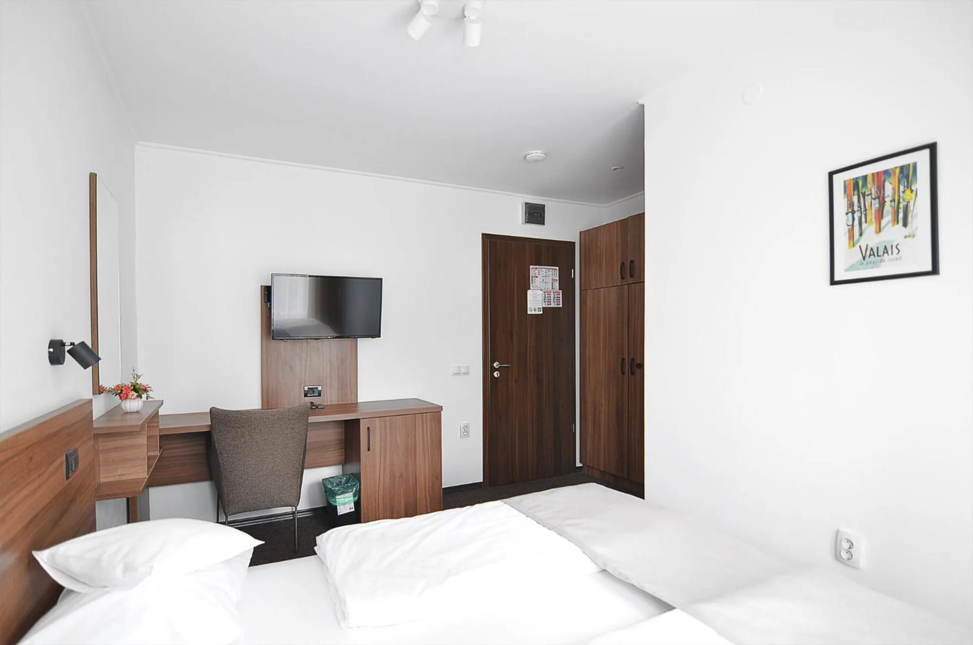 Bed in Pensiune & Restaurant Victoria