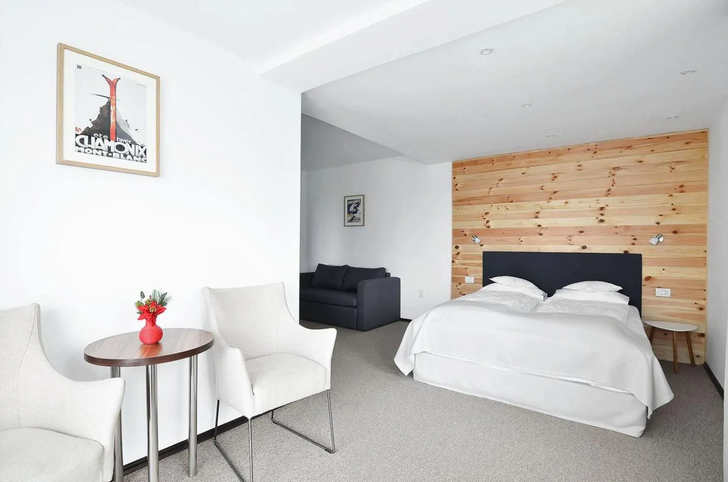 Photo of the whole room, Bed in Pensiune & Restaurant Victoria