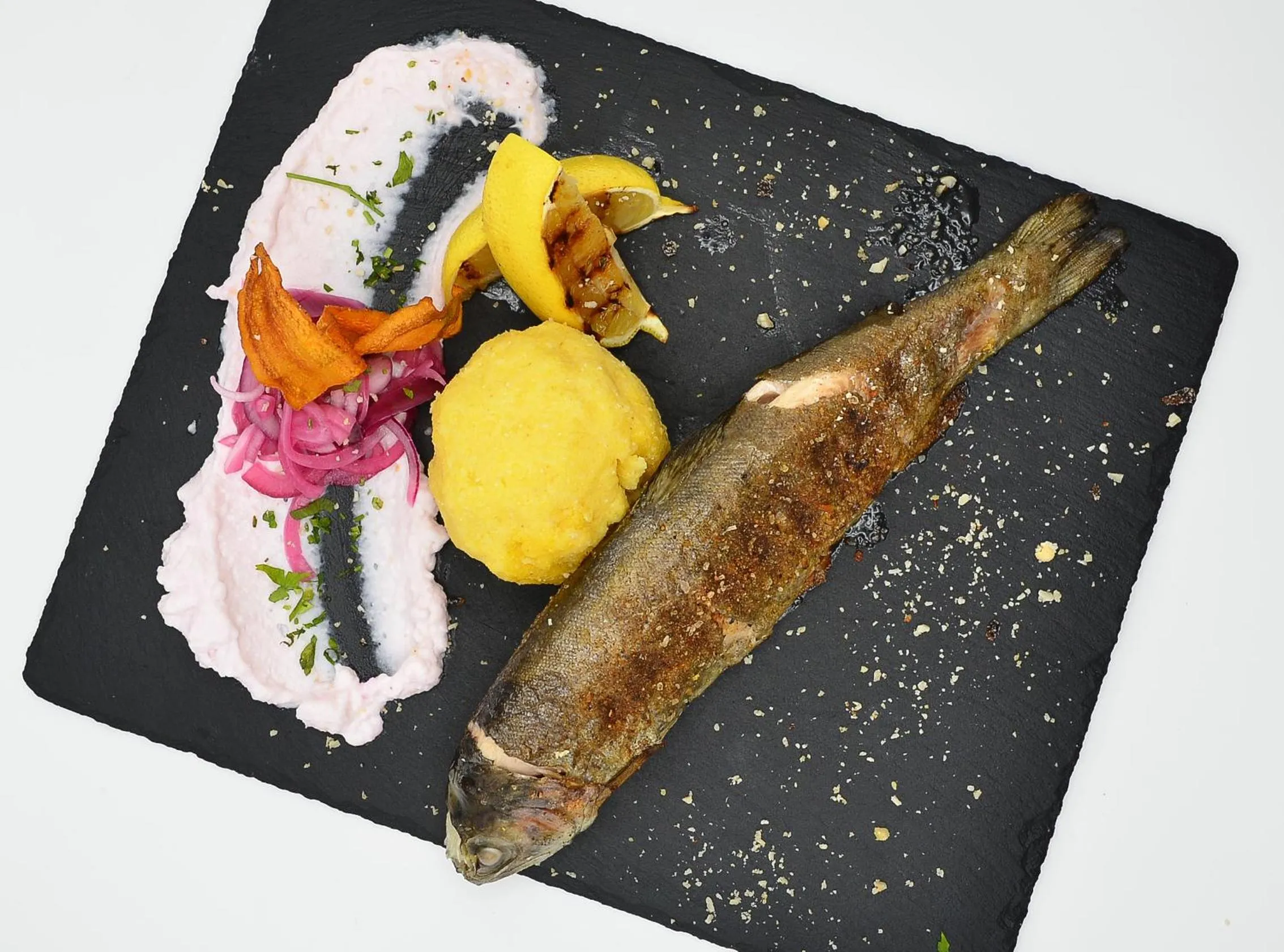 Restaurant/places to eat in Pensiune & Restaurant Victoria