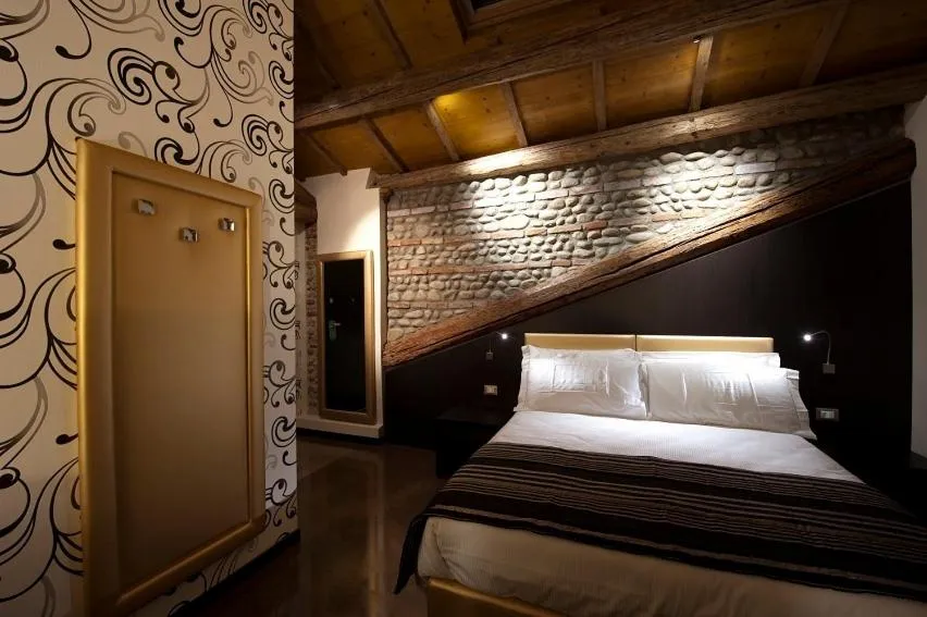 Bed in Villa Solaris Hotel & Residence