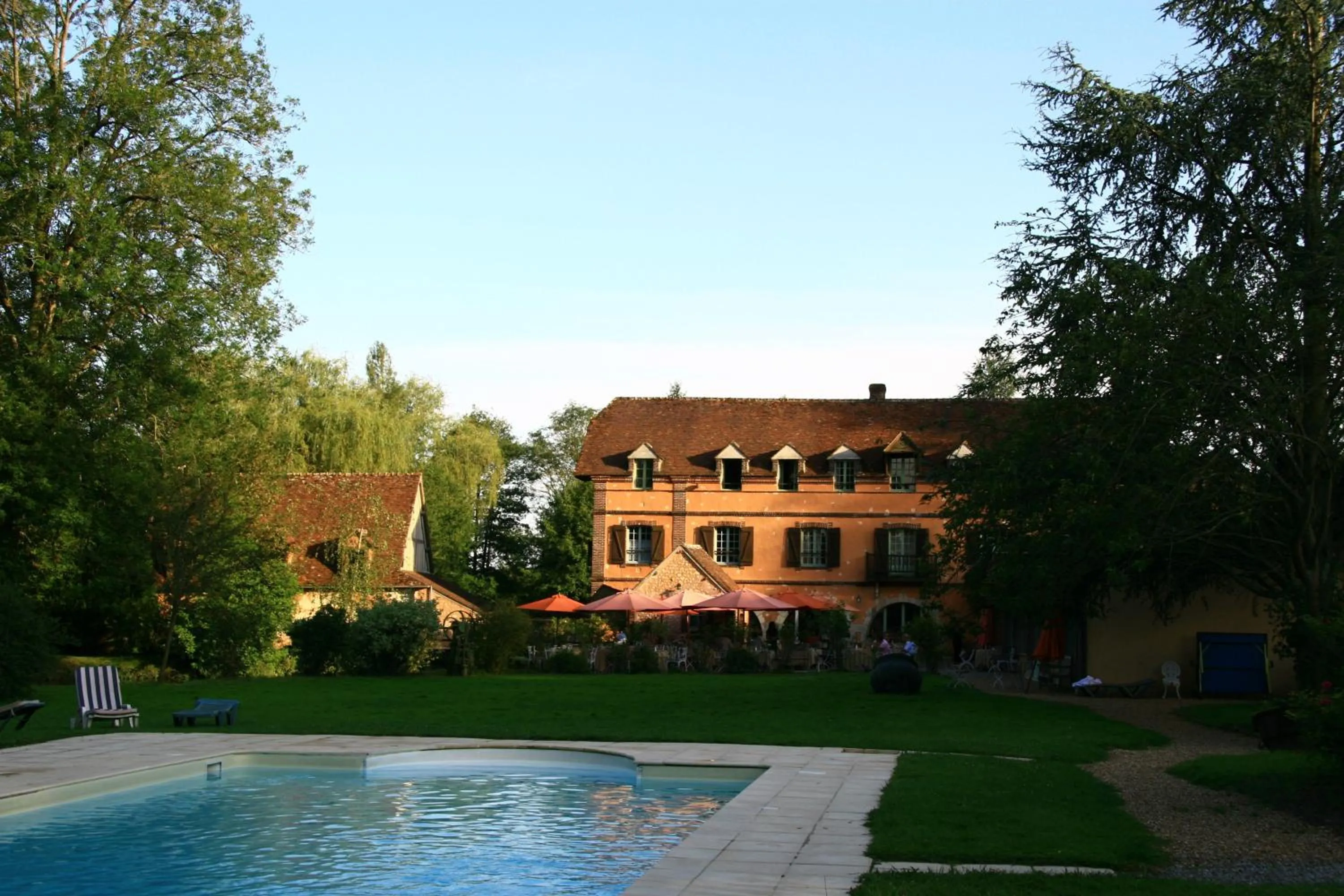 Facade/entrance in Domaine De Villeray