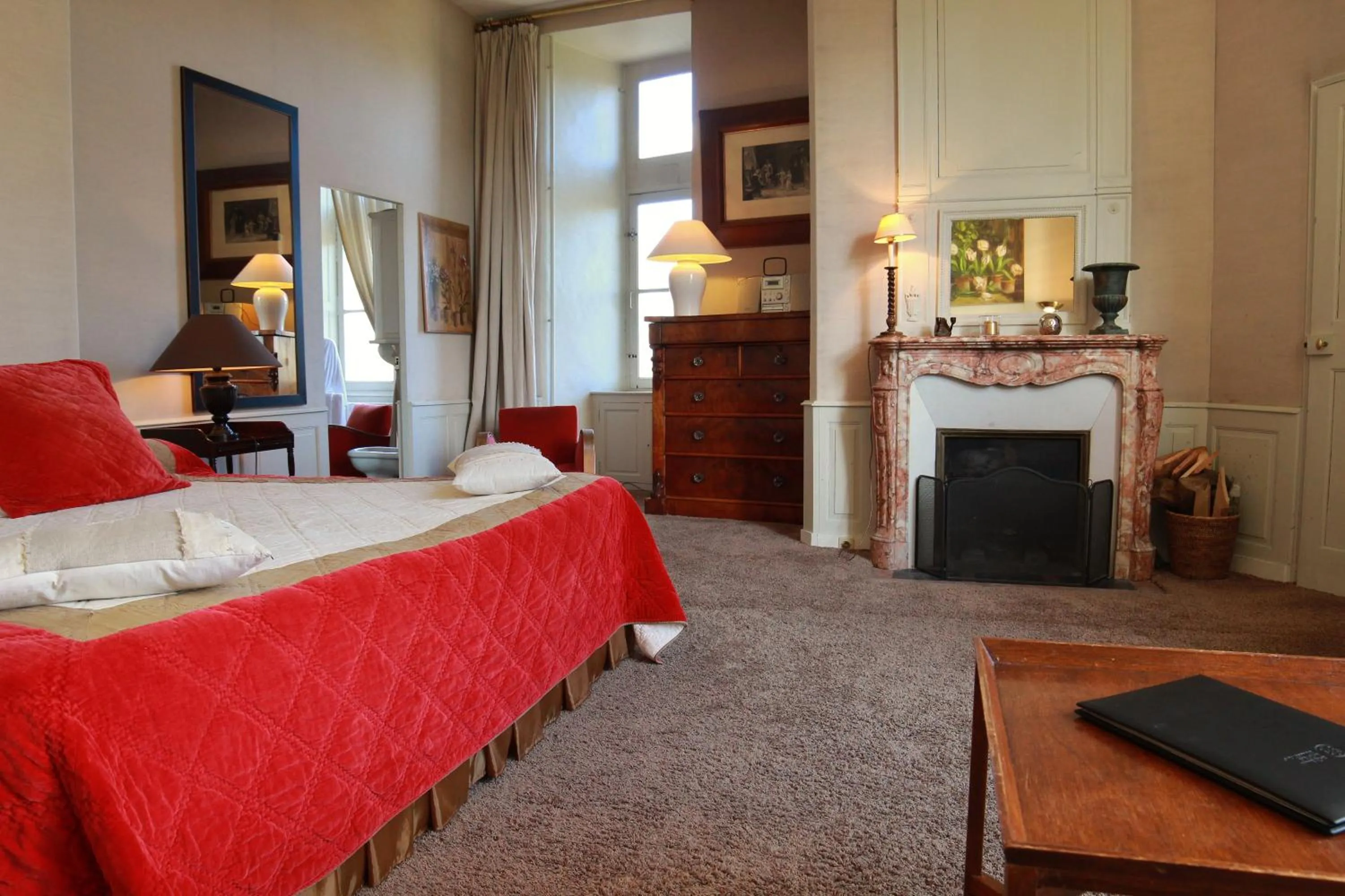 Bedroom, Bed in Domaine De Villeray