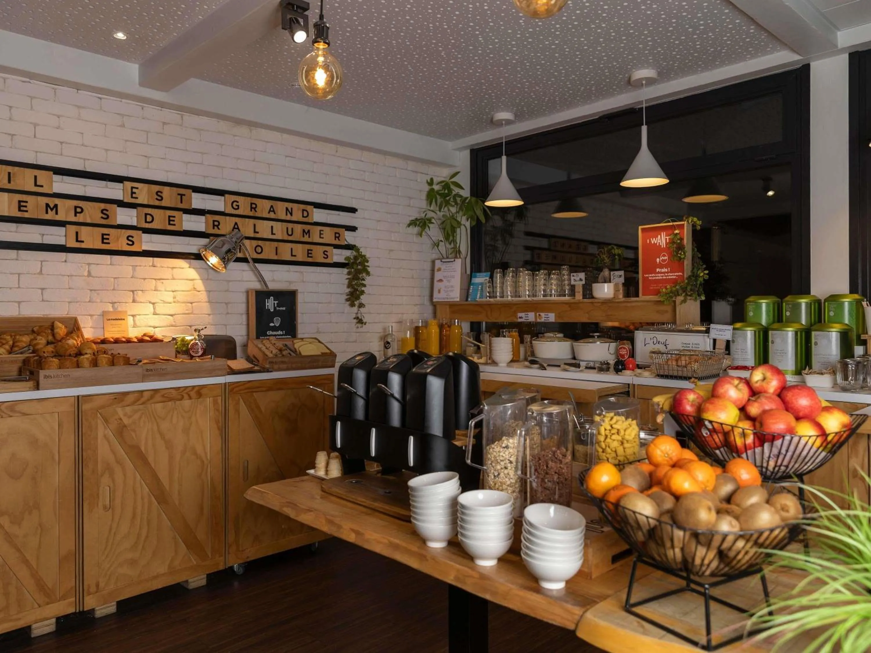 Breakfast in ibis Lille Lomme Centre