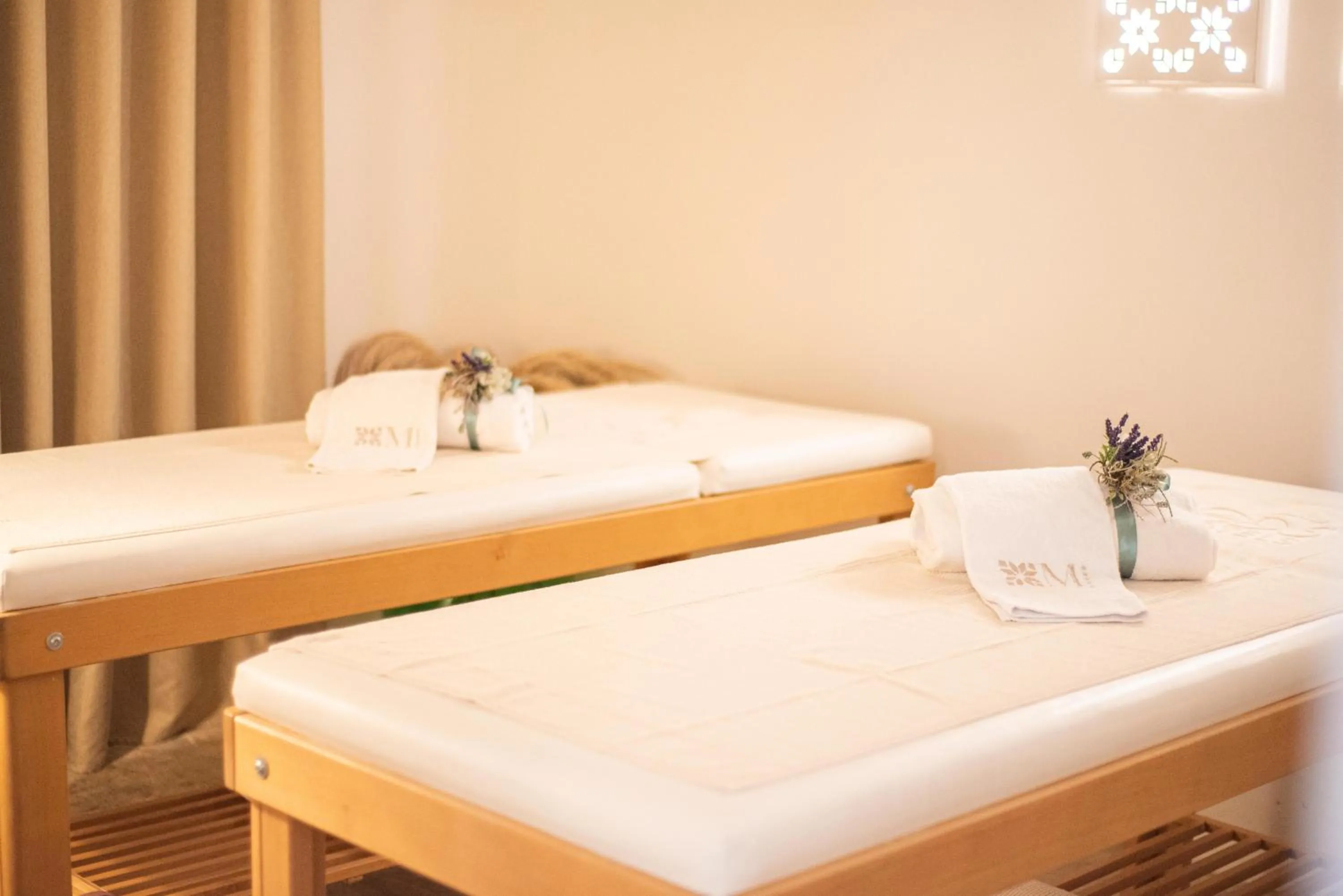 Massage, Bed in Marenea Suite Hotel - CDSHotels