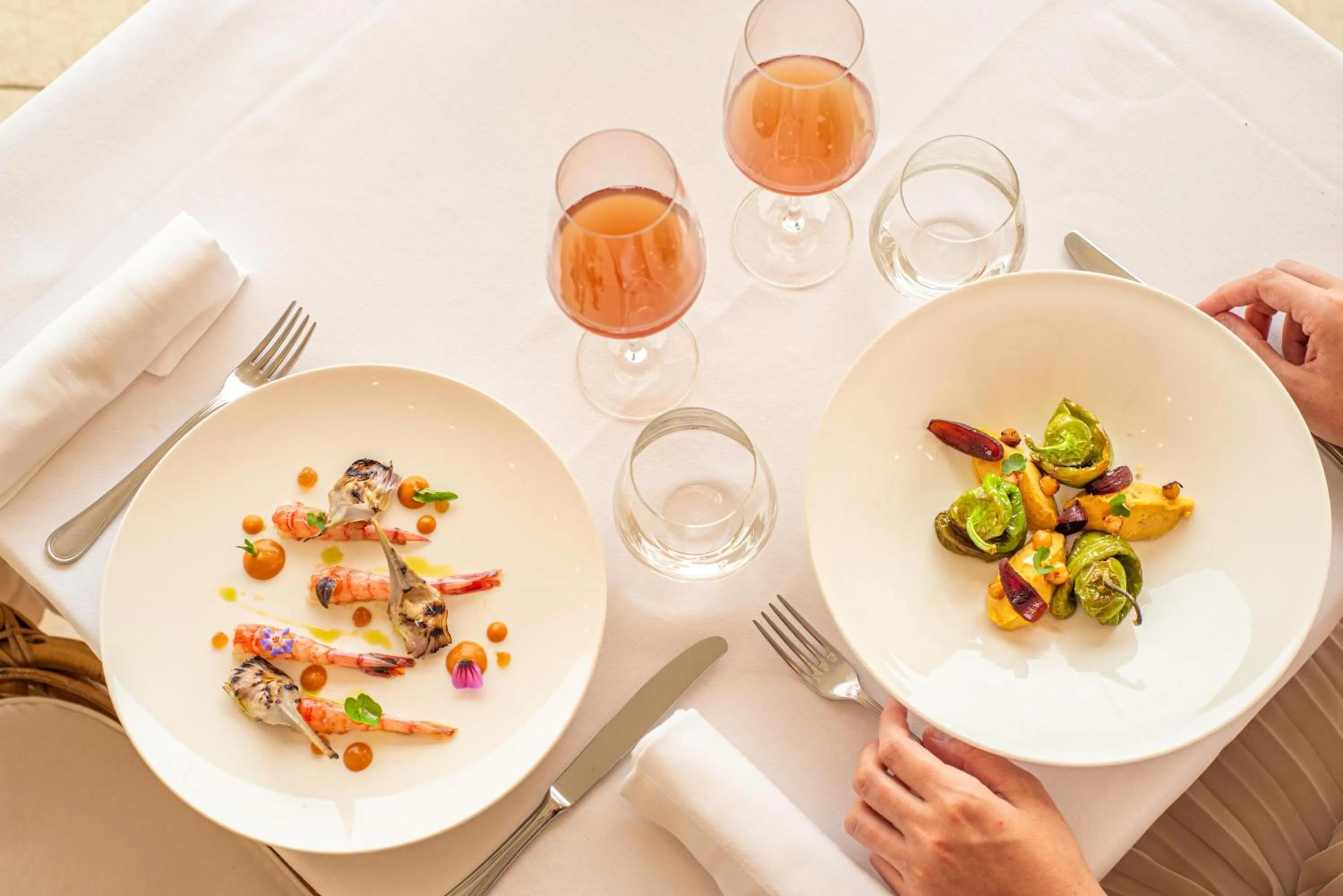 Restaurant/places to eat in Marenea Suite Hotel - CDSHotels