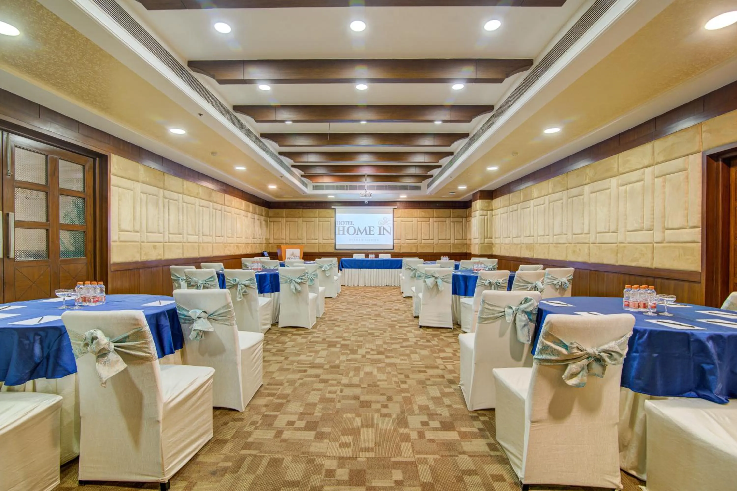 Banquet/Function facilities in Hotel Home In By Amrik Sukhdev