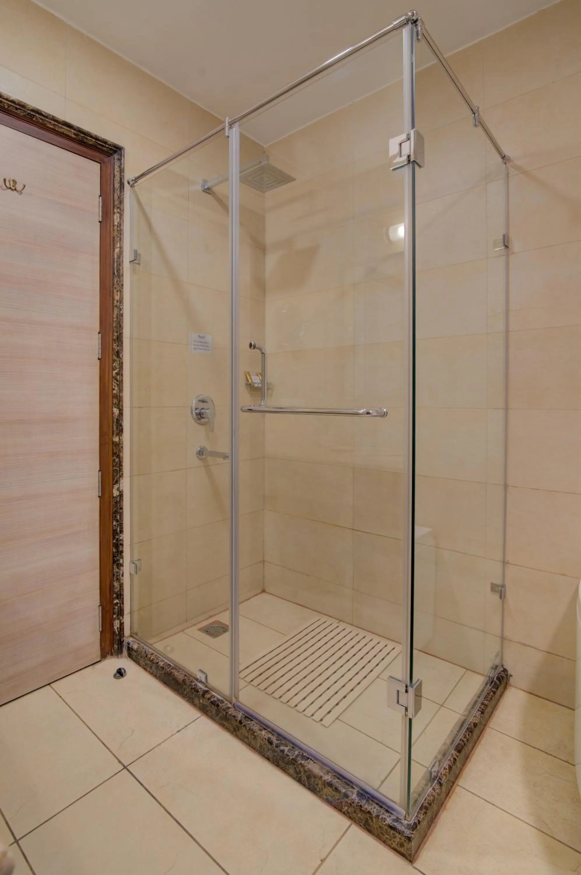 Bathroom in Hotel Home In By Amrik Sukhdev