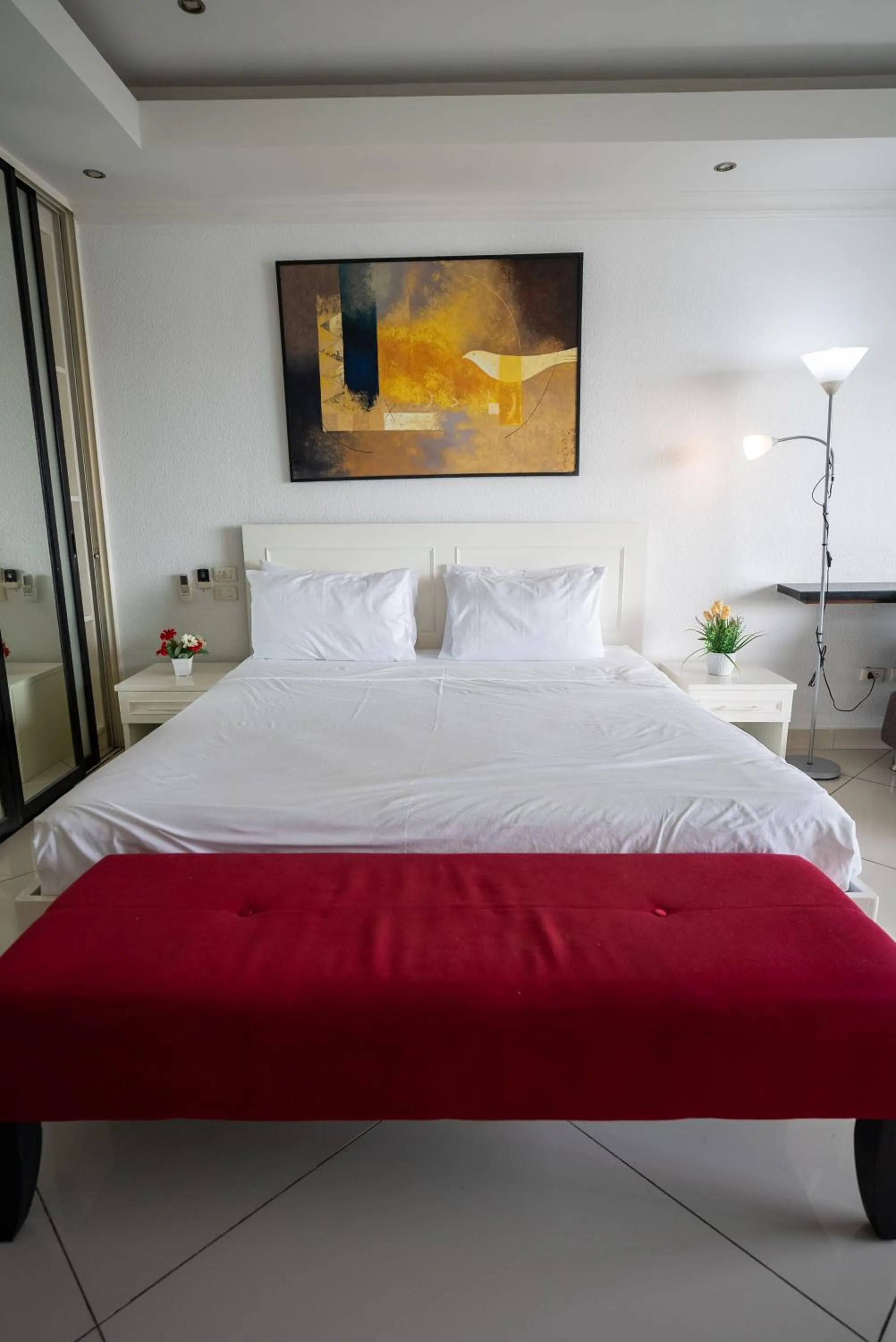 Bed in VTSIX at View Talay 6