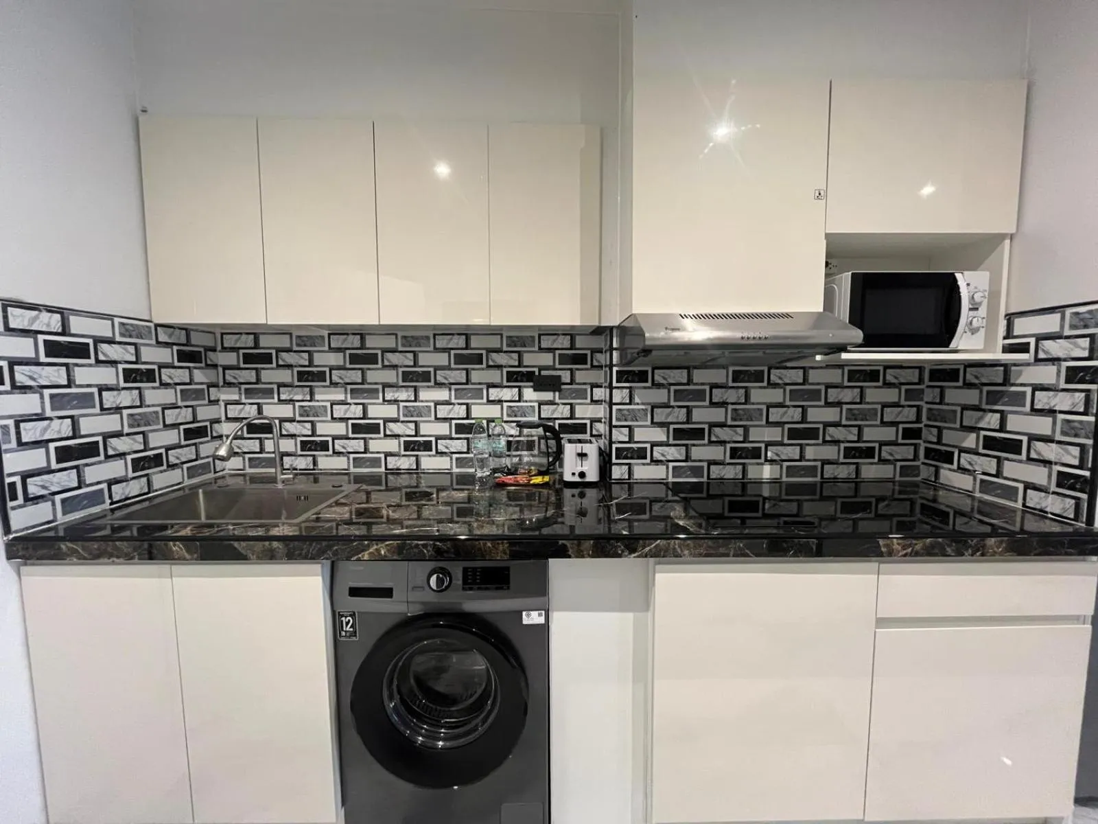 VTSIX at View Talay 6