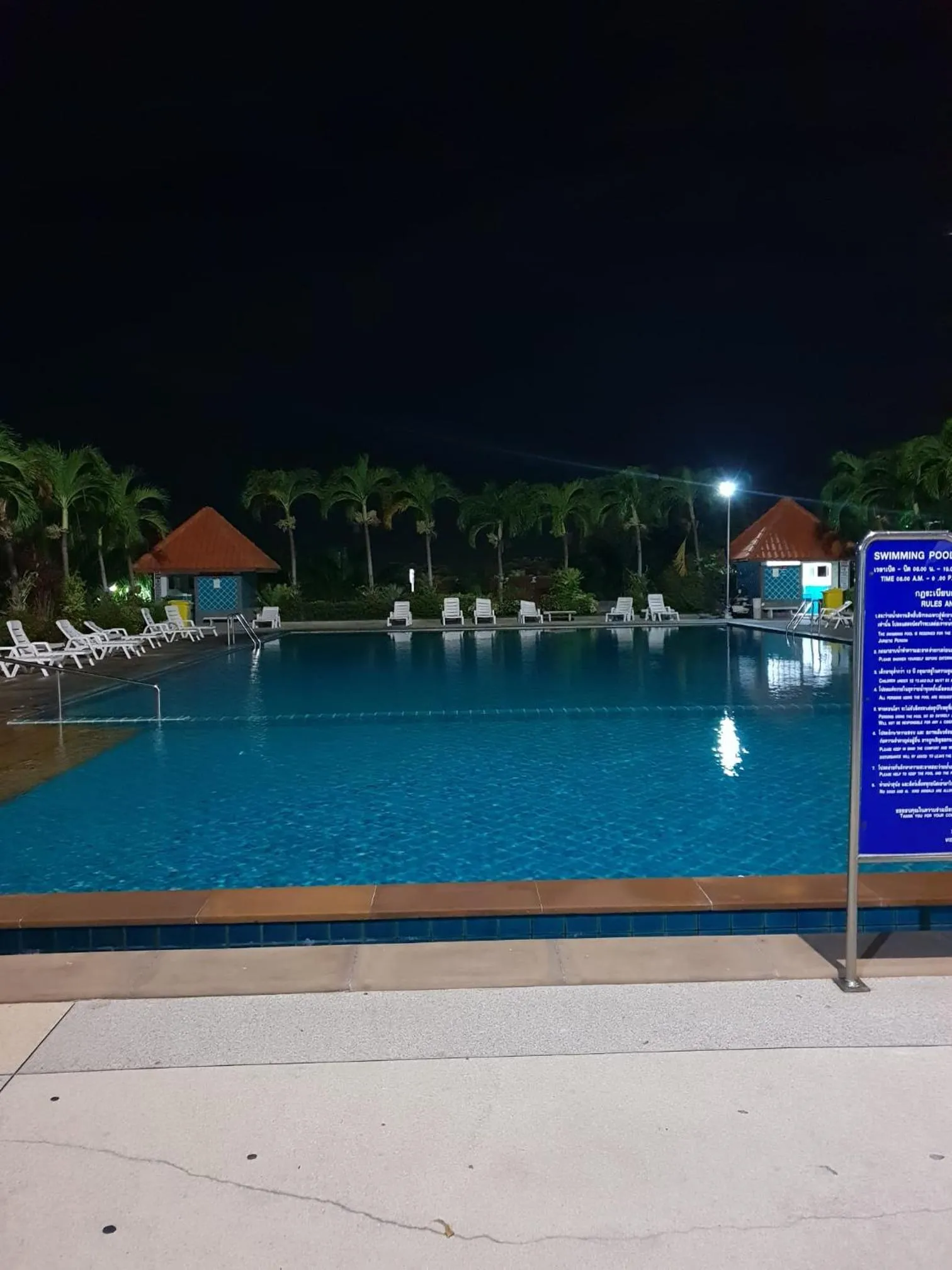 Swimming pool in VTSIX at View Talay 6