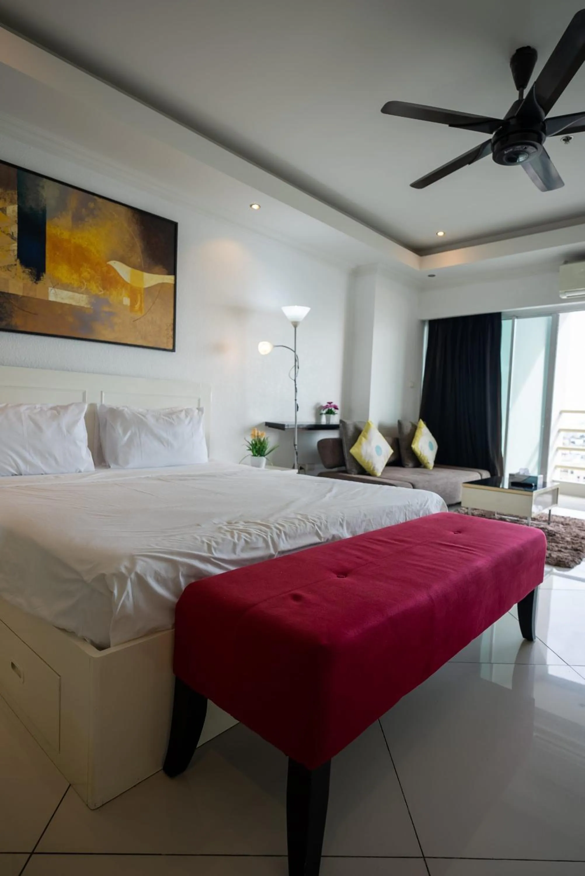 Bed in VTSIX at View Talay 6