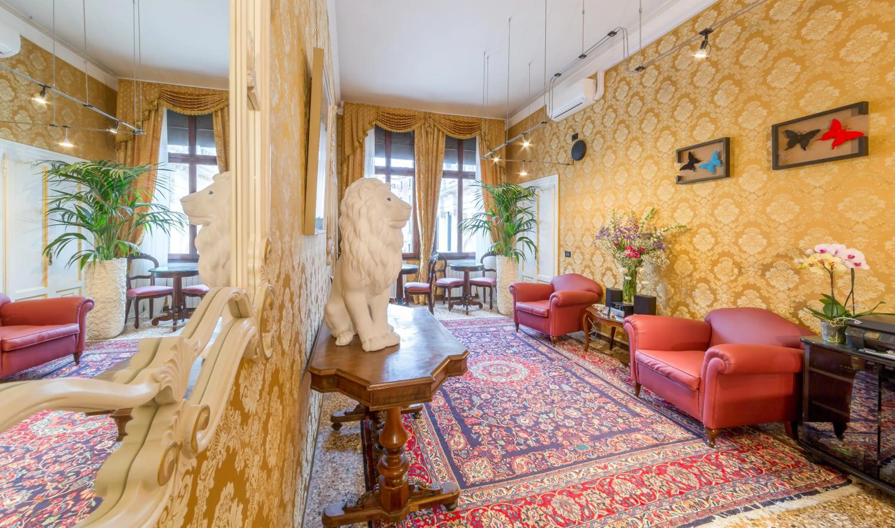 Lobby or reception in Venice Luxury -Friendly Venice Suites