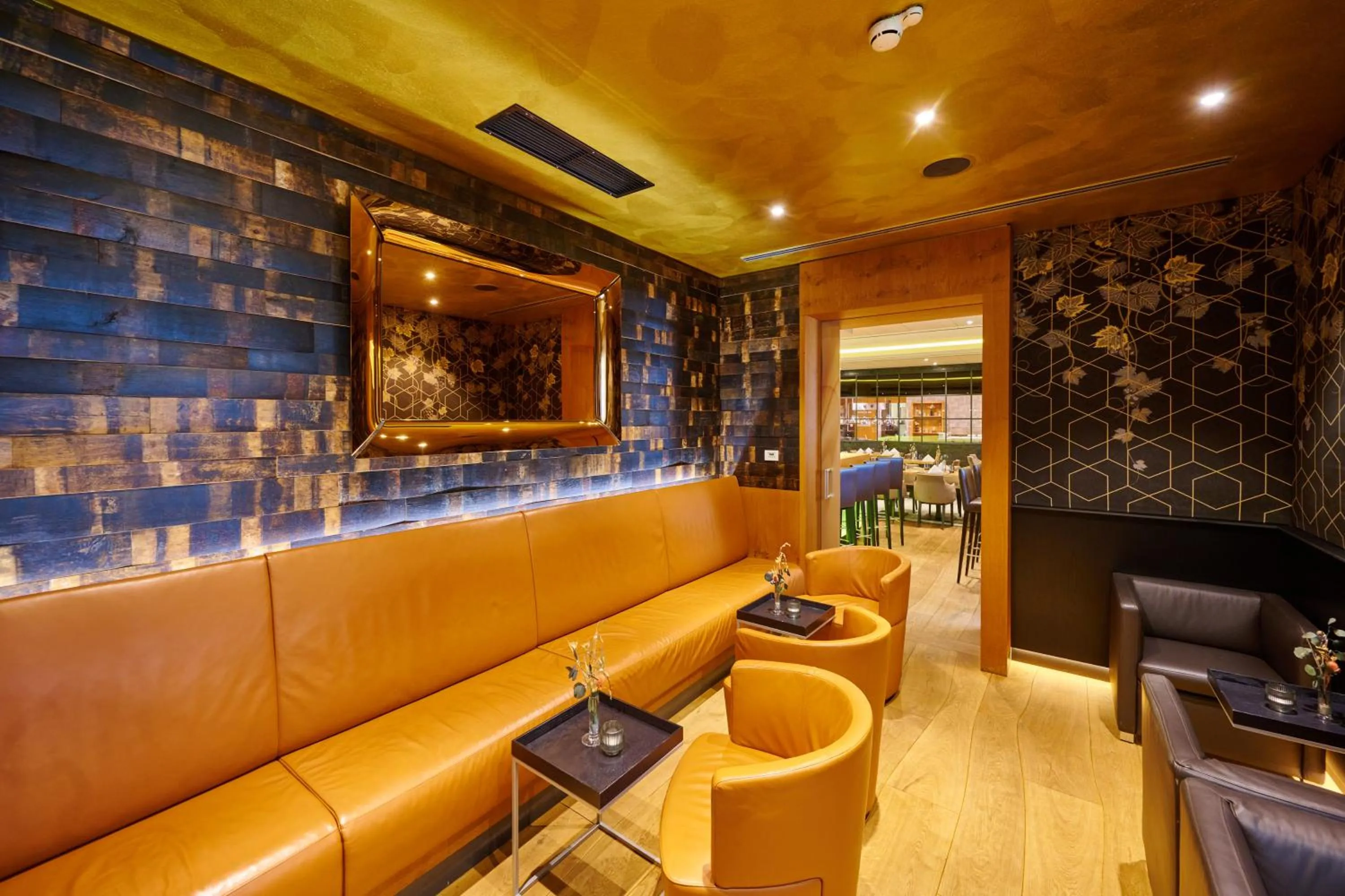 Lounge or bar in Kaisergarten Hotel Deidesheim