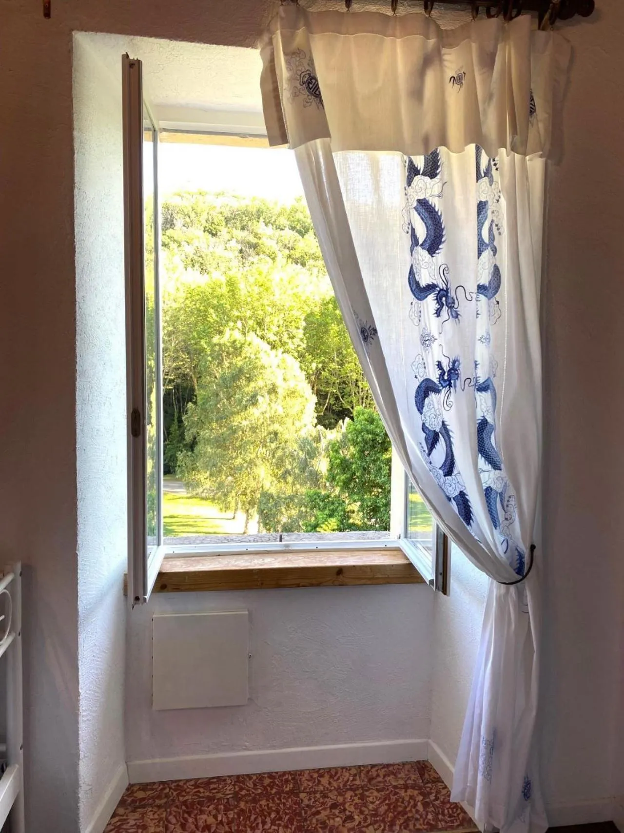 Natural landscape in Chez Providence Chambres et Table d'Hôtes