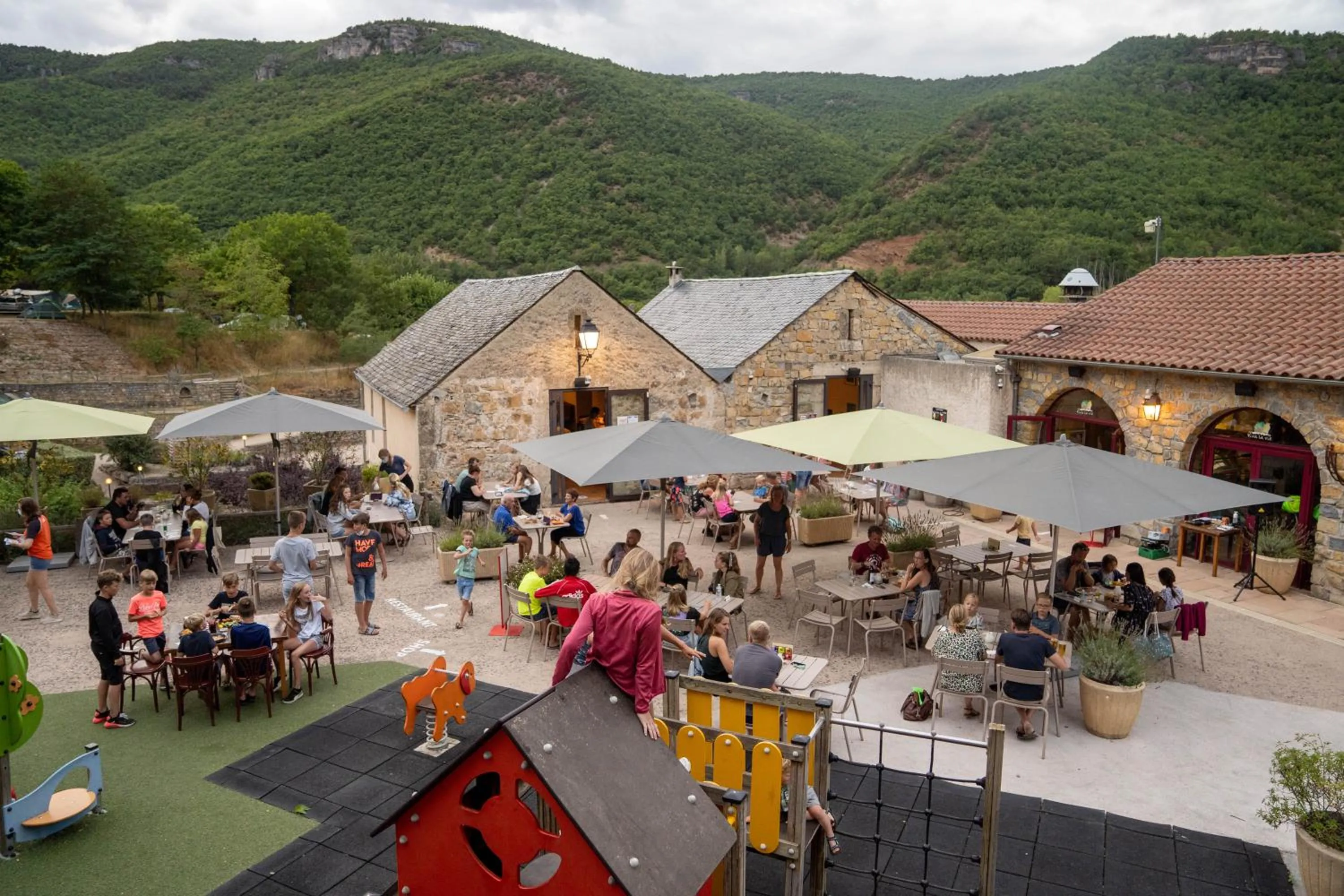 Restaurant/places to eat in Camping RCN Val de Cantobre