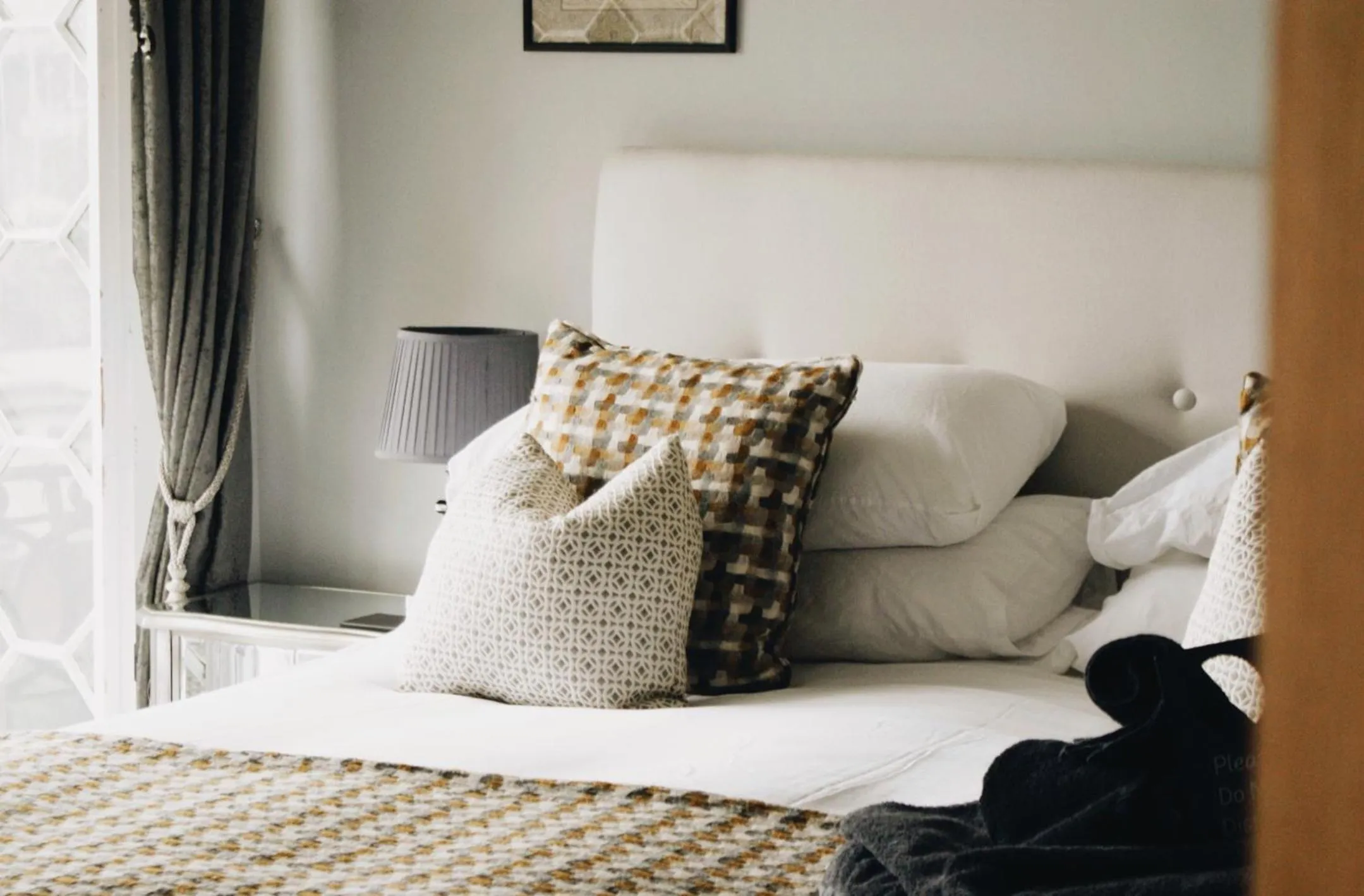 Bedroom, Bed in Ranscombe House