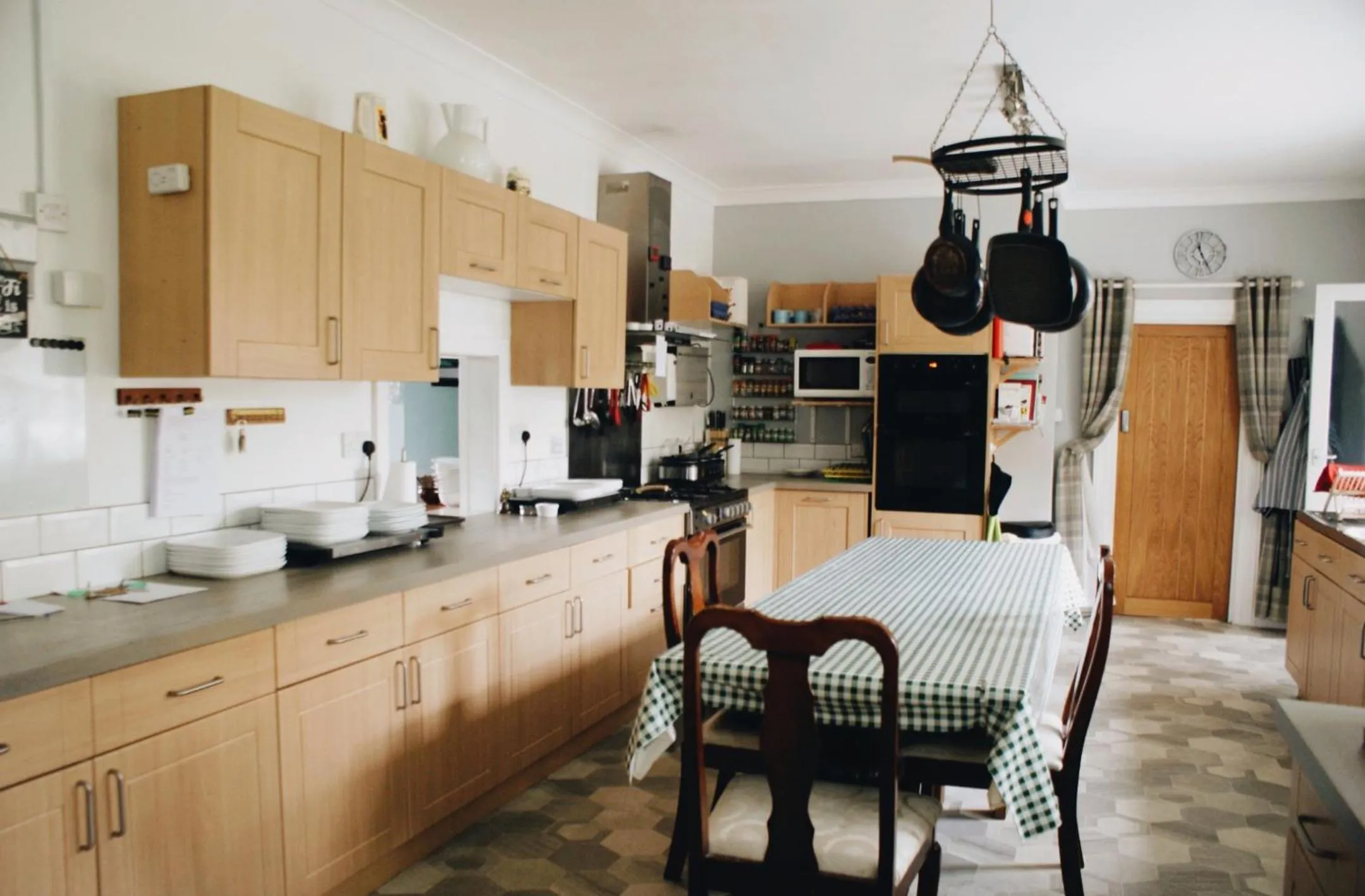 Kitchen or kitchenette in Ranscombe House