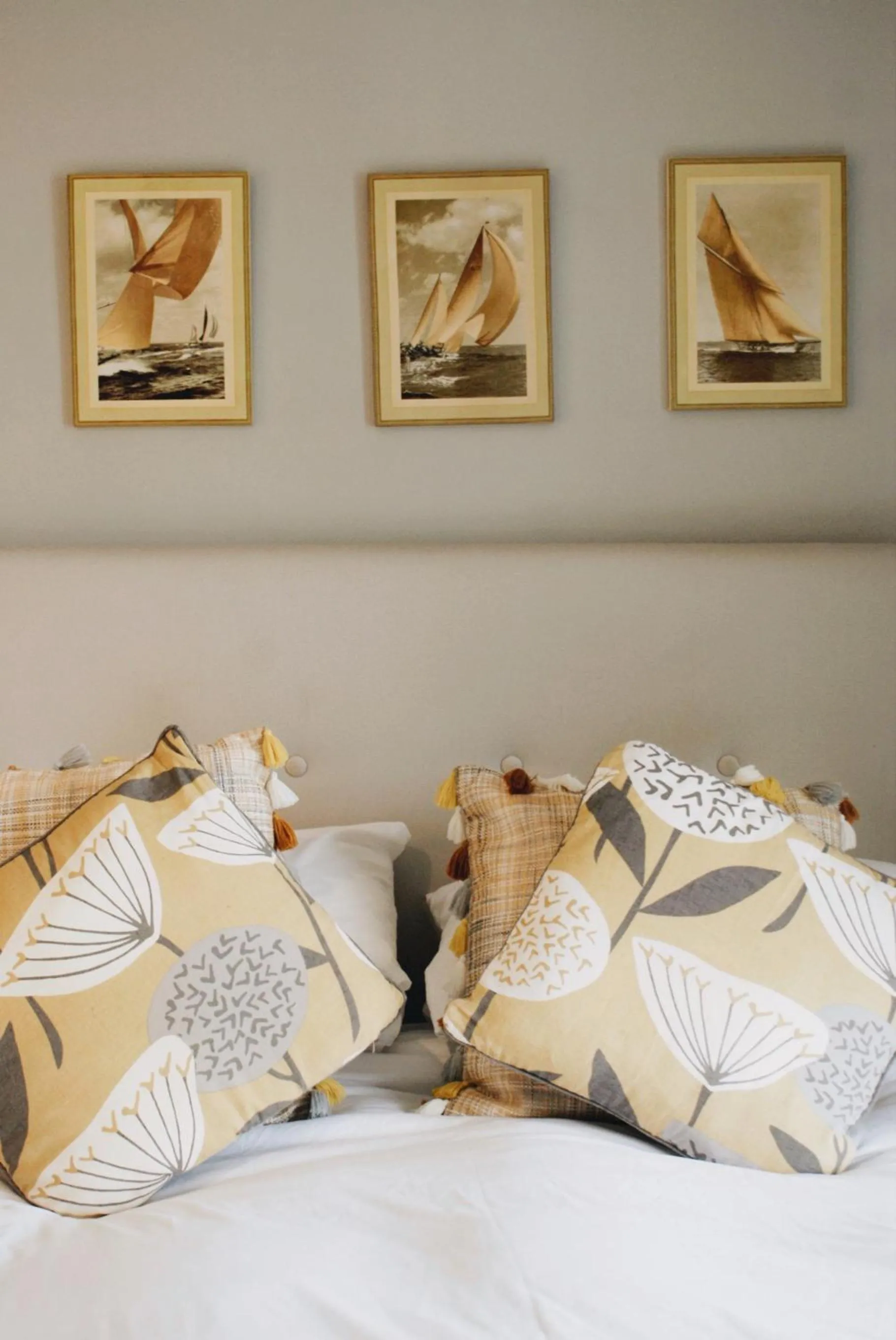 Bed in Ranscombe House