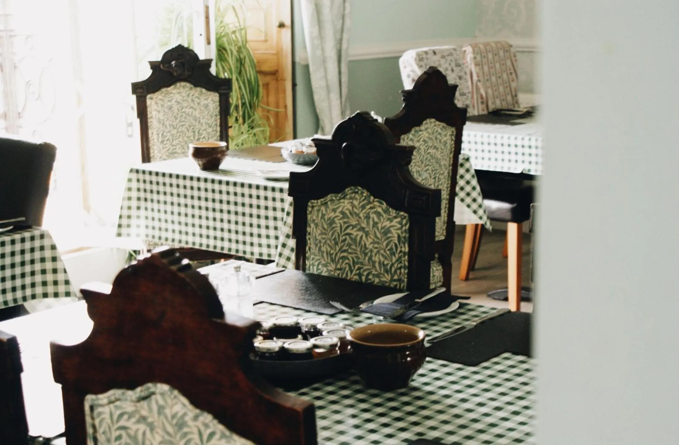 Restaurant/places to eat in Ranscombe House