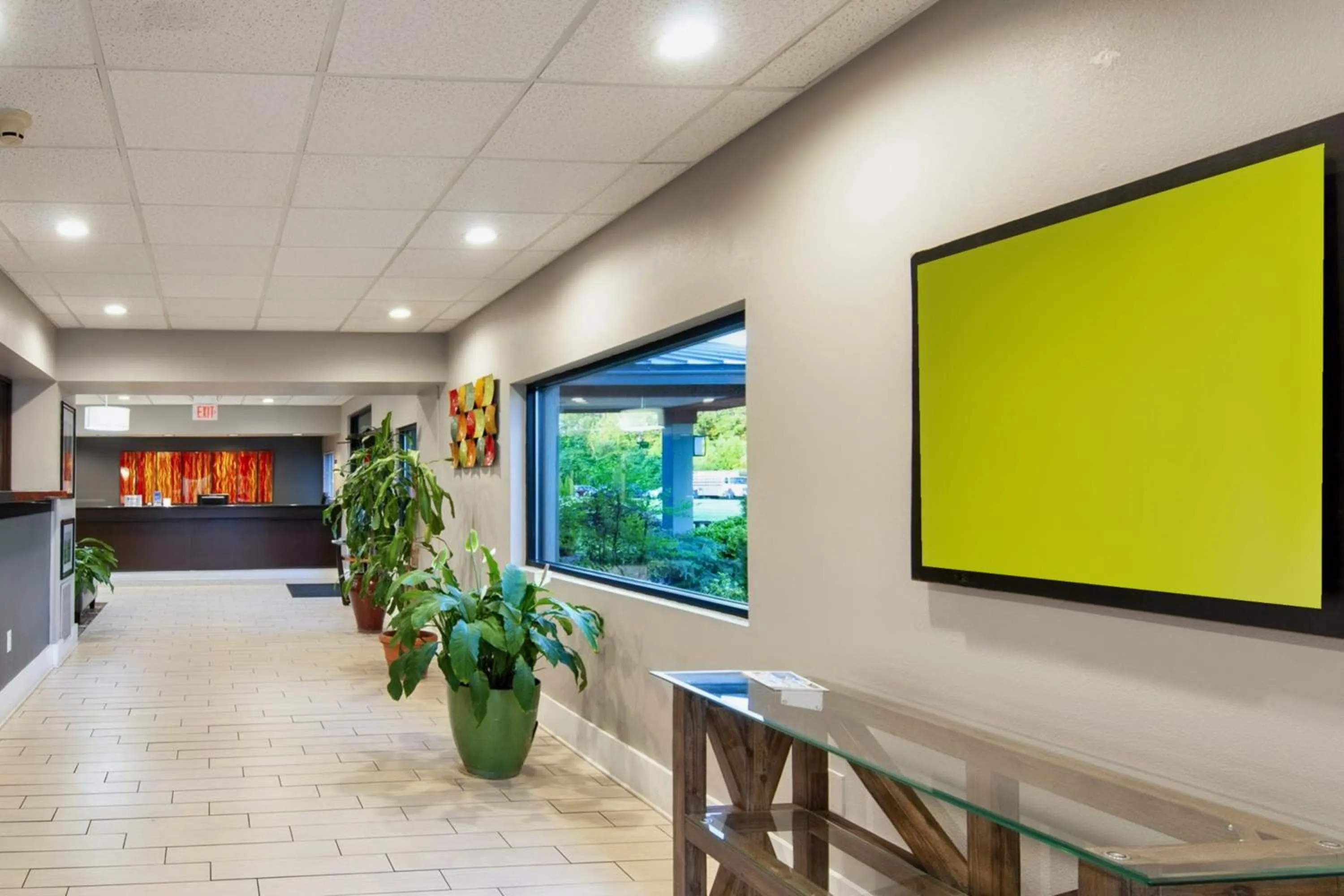 Lobby or reception in Days Inn & Suites by Wyndham Johnson City
