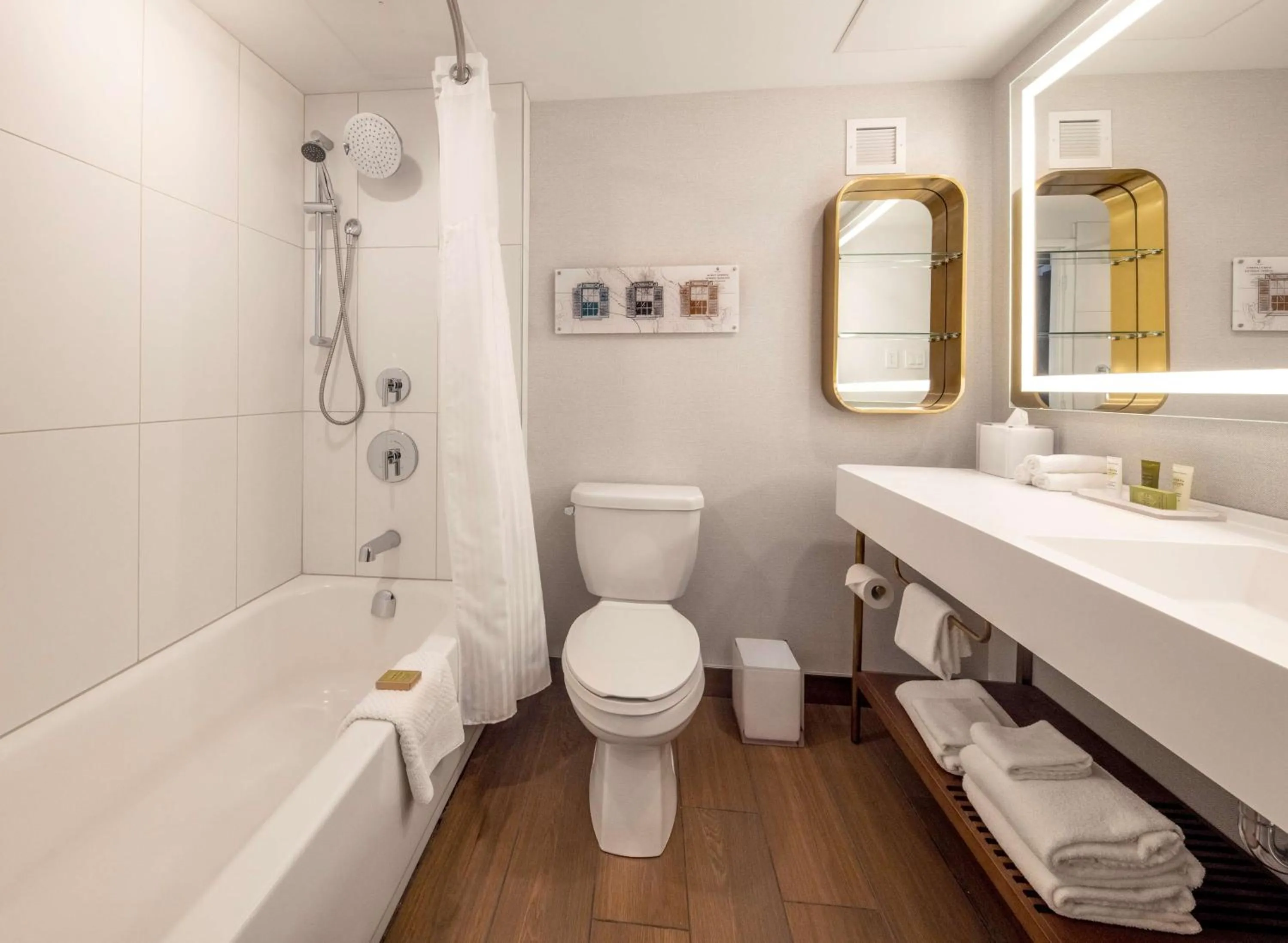 Bathroom in Hilton Quebec