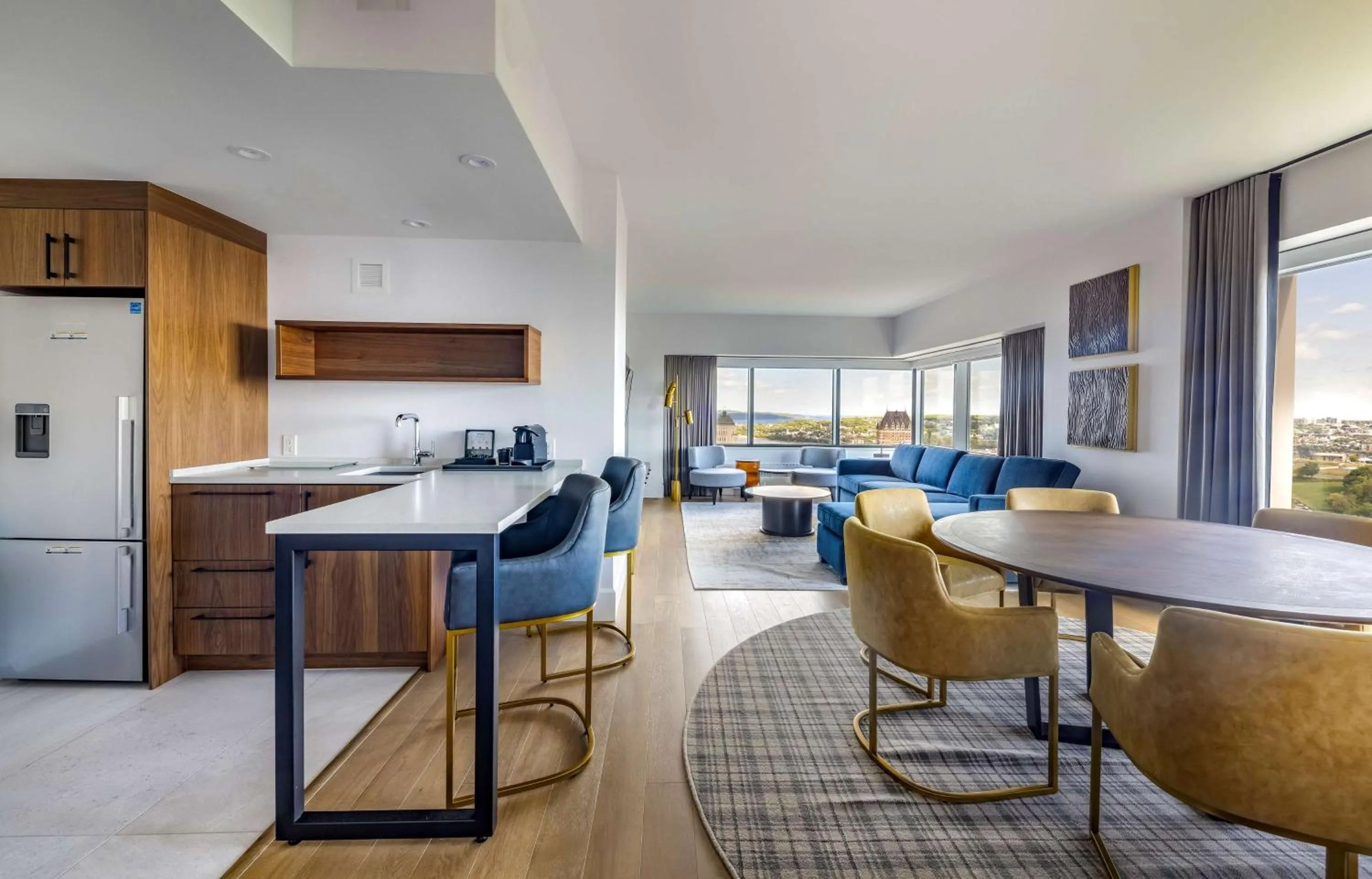 Living room in Hilton Quebec